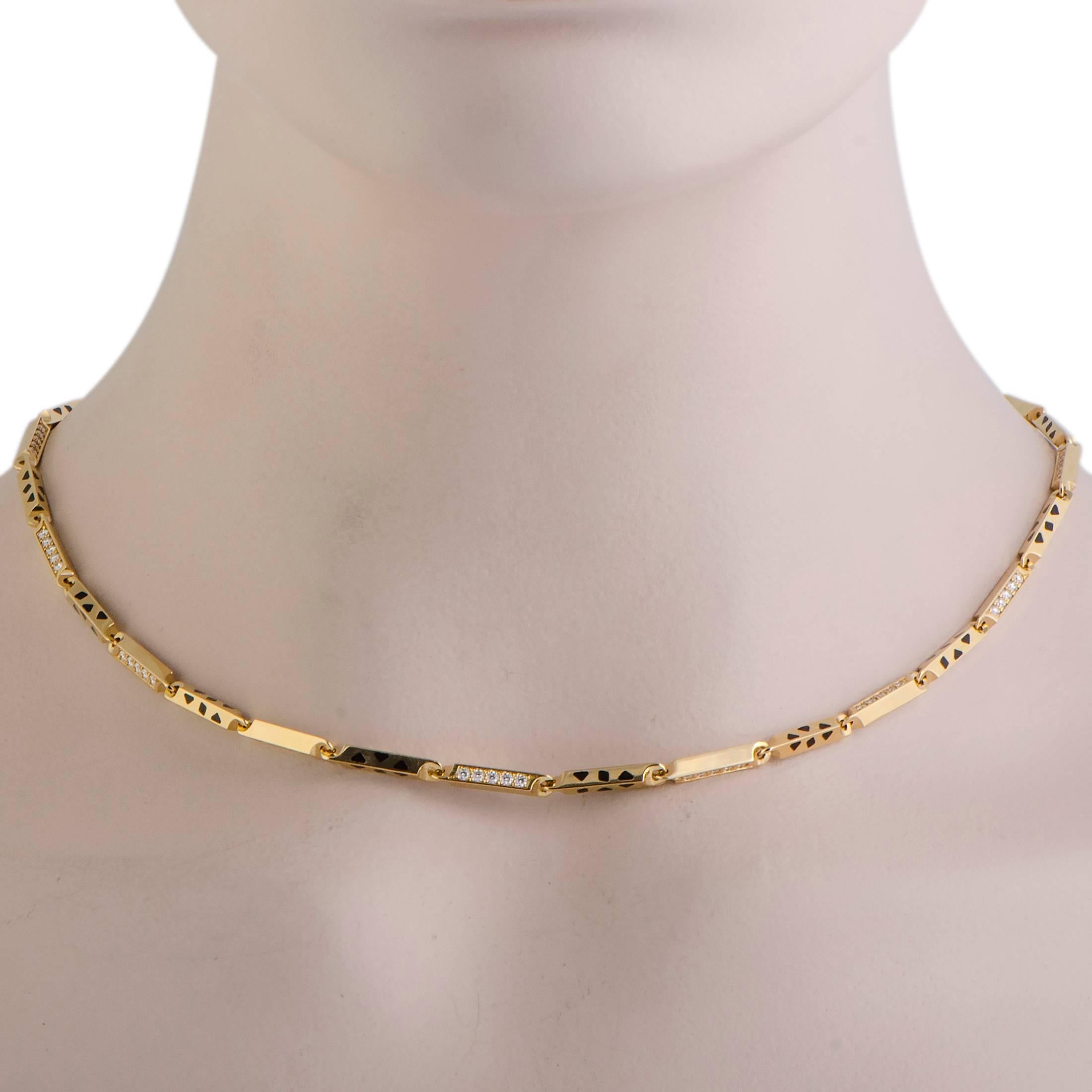 Presented within the iconic “Panthère” collection by Cartier, this sublime necklace offers a stunningly prestigious appearance. Exquisitely crafted from 18K yellow gold, the necklace is decorated with lacquer and 1.40 carats of colorless (grade E)