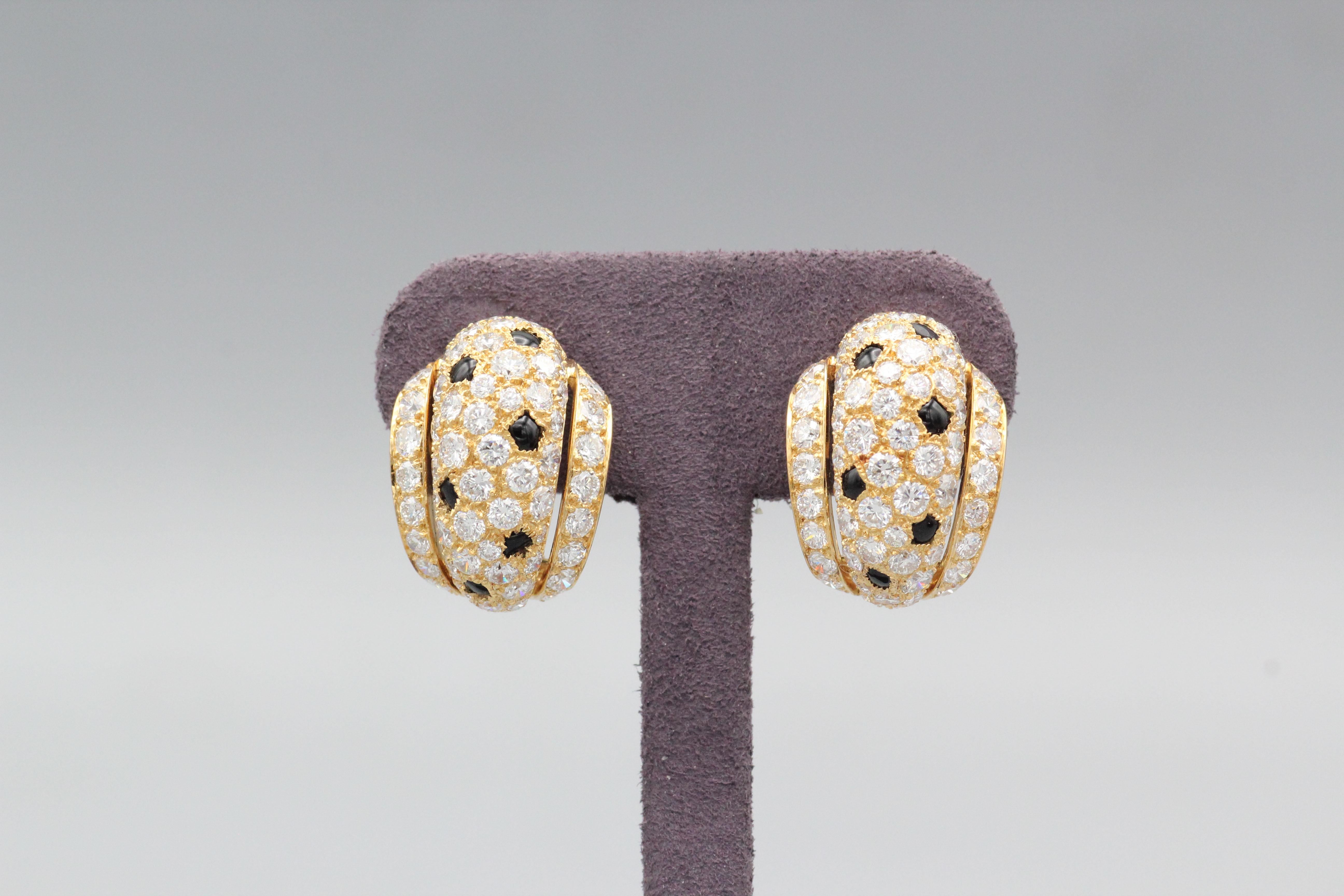 Brilliant Cut Cartier Panthere Diamond, Onyx 18 Karat Gold Earrings
