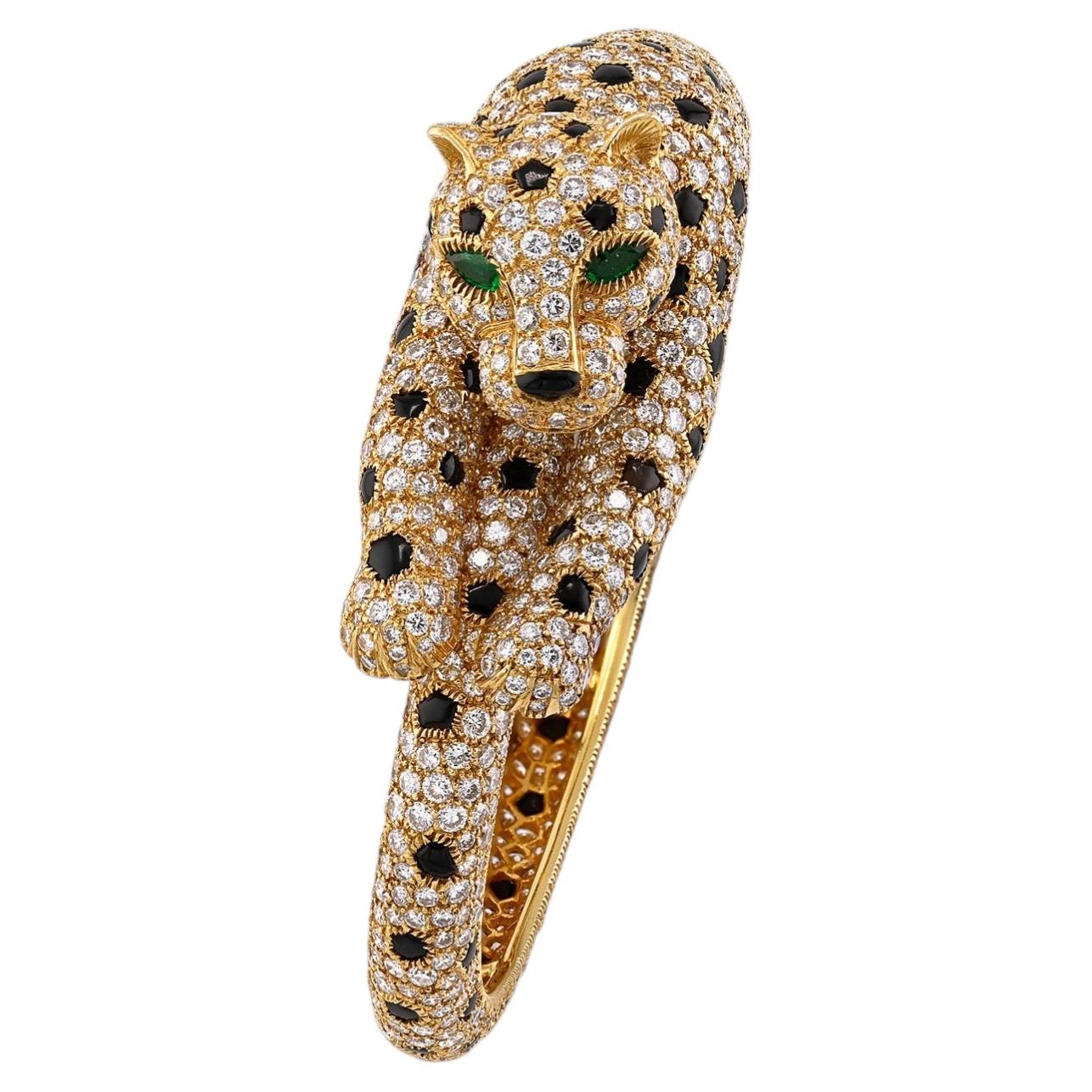 Cartier Panthère Diamond, Onyx & Emerald Bangle For Sale