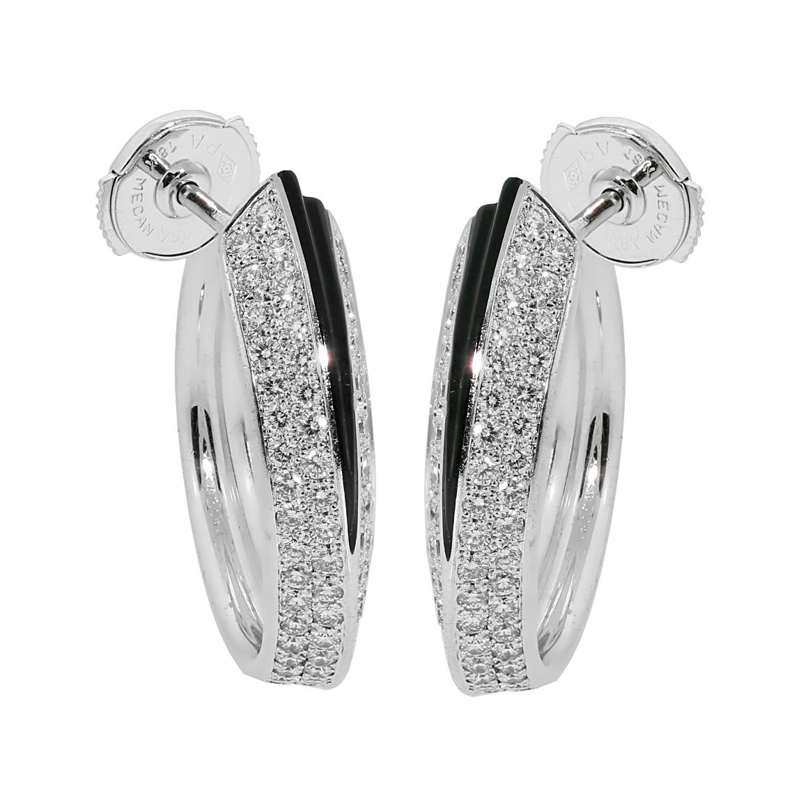 Cartier Panthere Diamond Onyx Gold Earrings In Excellent Condition For Sale In Feasterville, PA