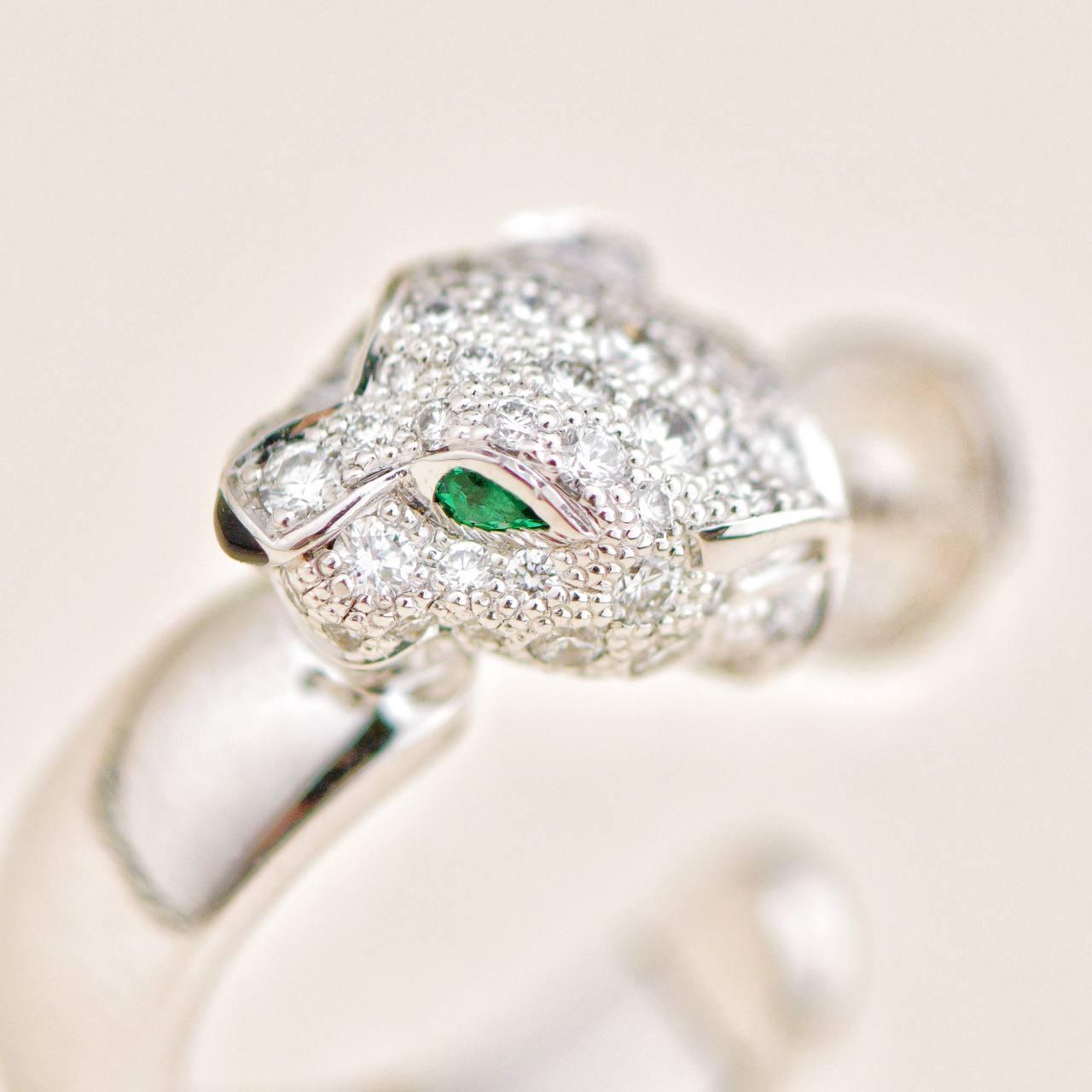 da uomo o donna Orecchini a cerchio Cartier Panthère con diamante smeraldo in oro bianco 18 carati in vendita