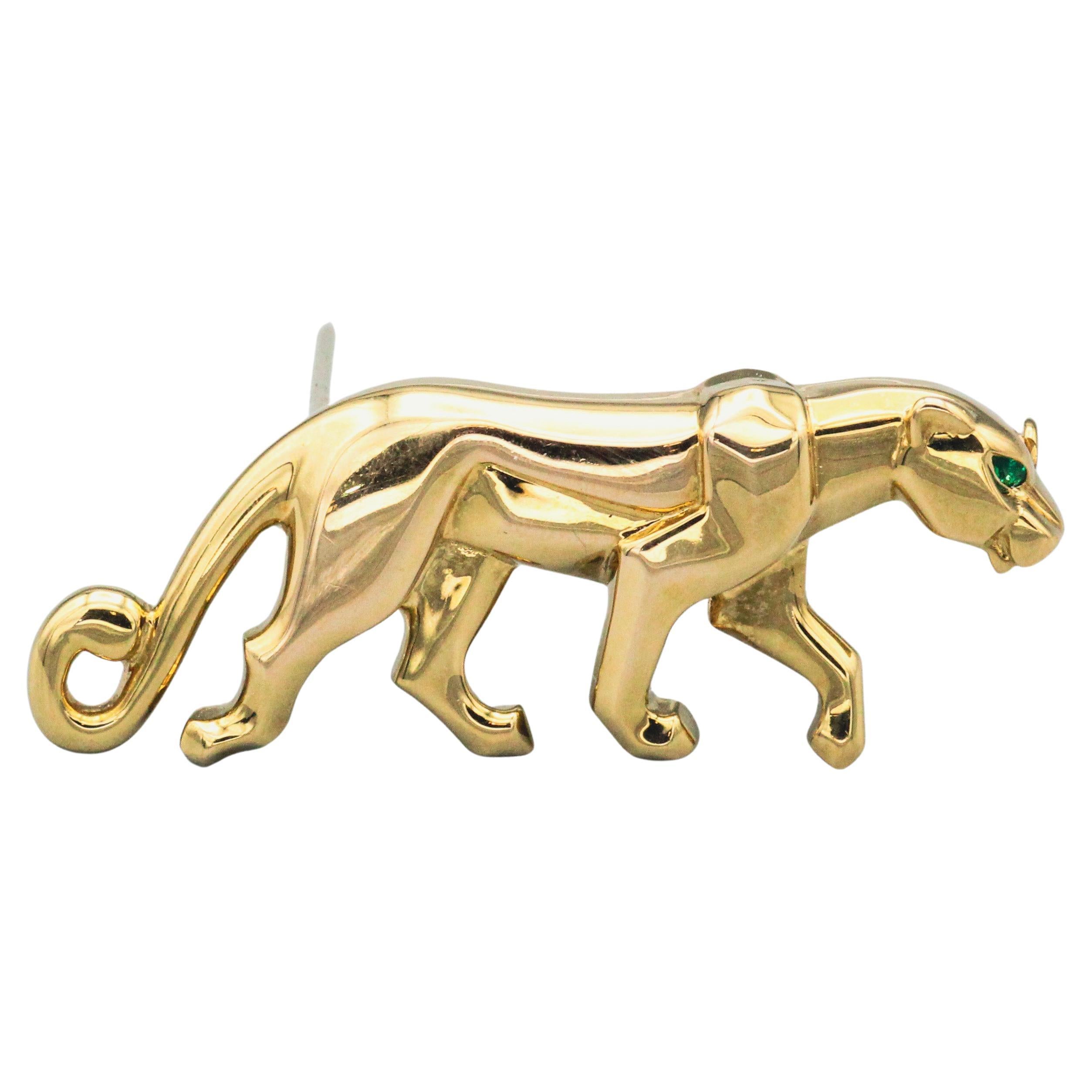 CARTIER PANTHERE Emerald Onyx Gold Prowling Panther Brooch For Sale