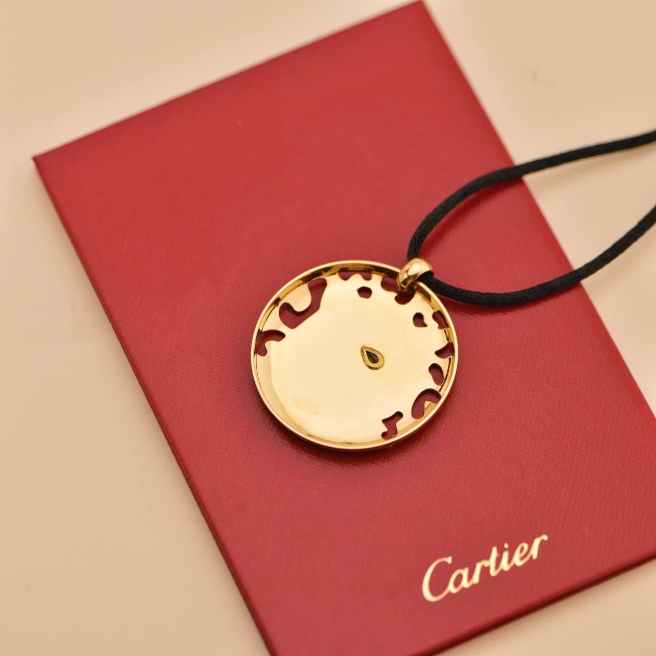 Cartier Panthère Collana con ciondolo in oro giallo 18 carati con smalto e tsavorite In condizioni ottime in vendita a Banbury, GB