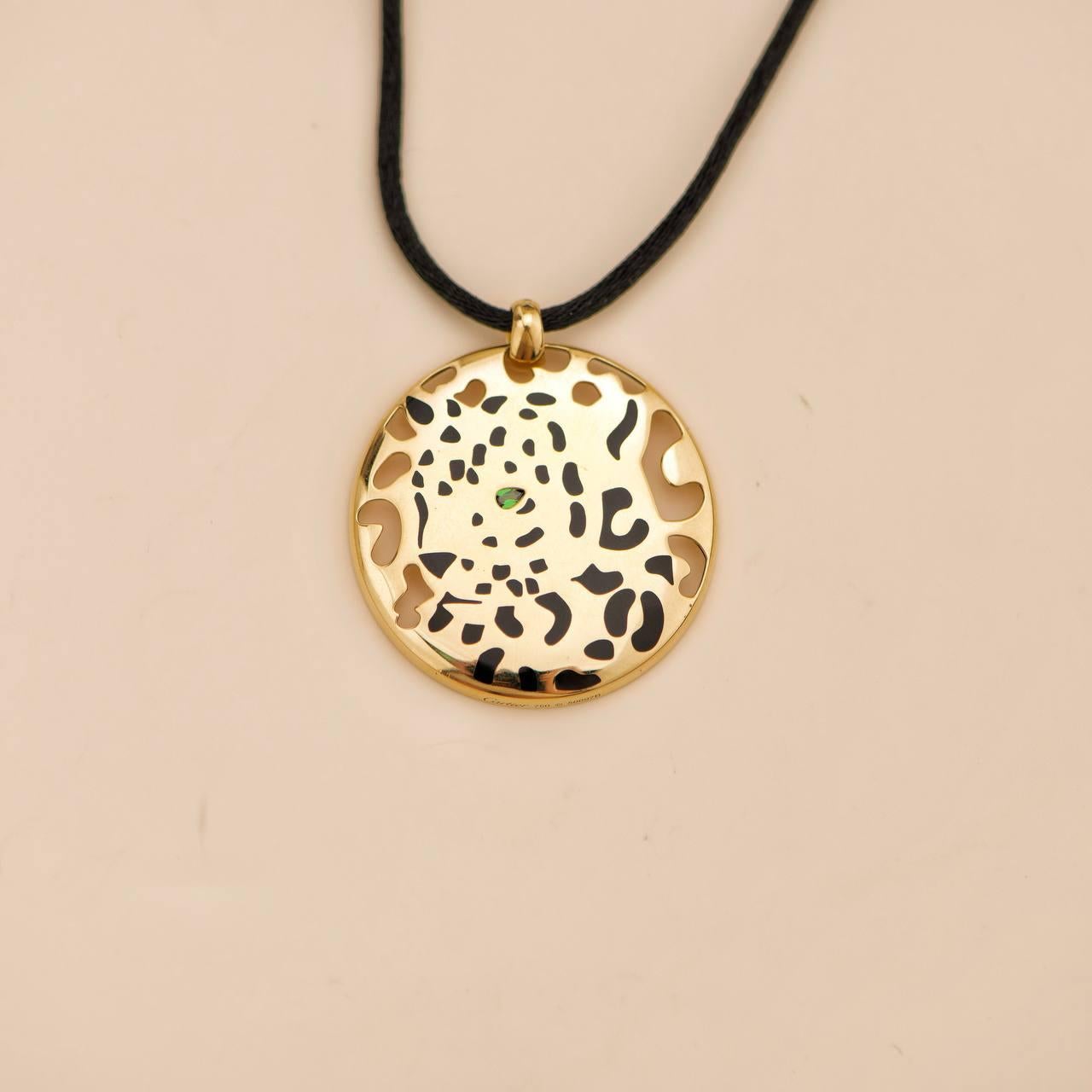 Cartier Panthère Collana con ciondolo in oro giallo 18 carati con smalto e tsavorite in vendita 1