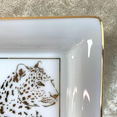 Mini posacenere in porcellana Cartier "Panthere", bordo dorato, circa 2000