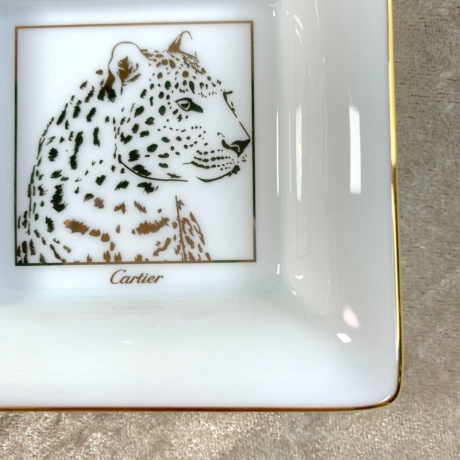 Mini cendrier Cartier visage de panthère avec bordure dorée, vers 2000 2