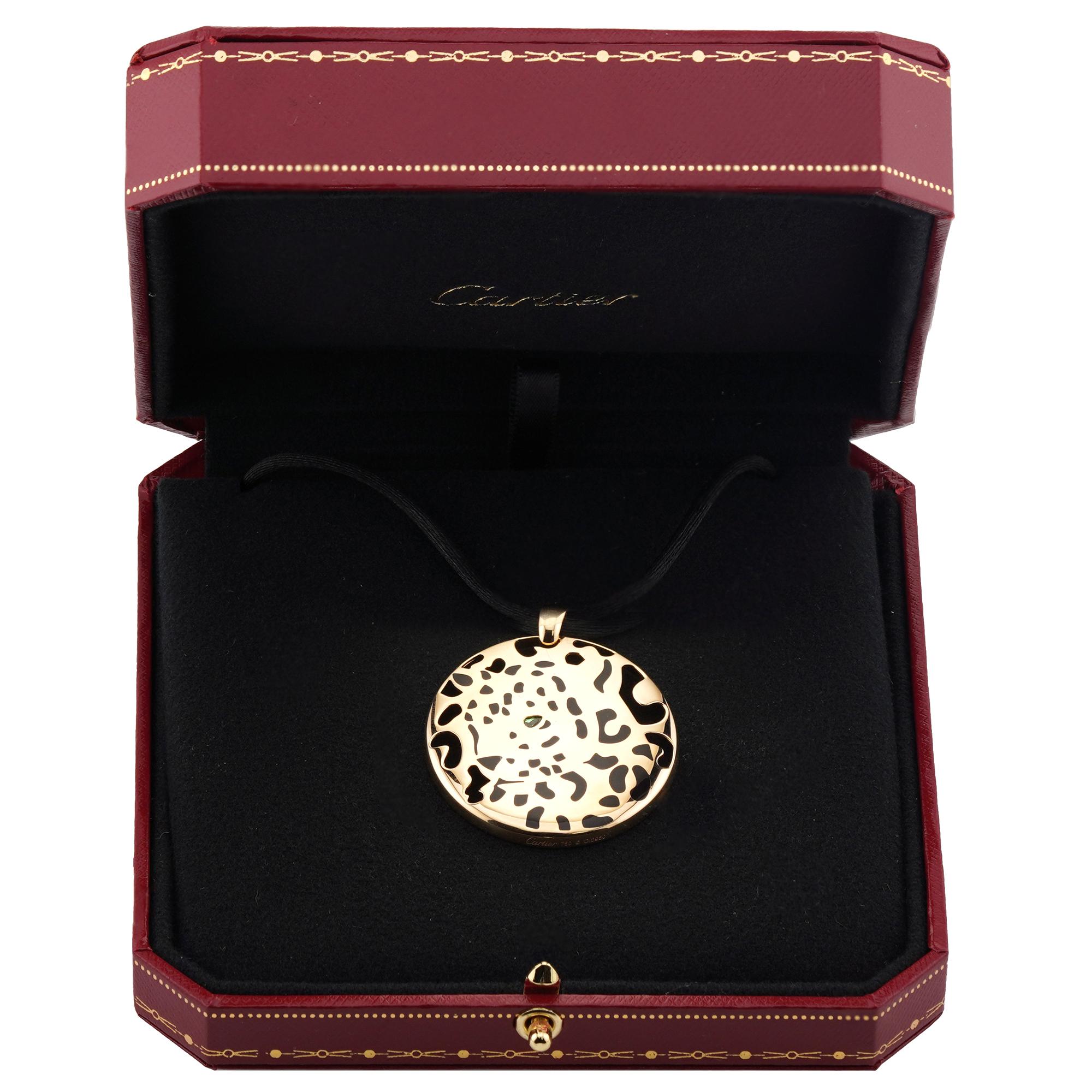 Taglio a goccia CARTIER Panthere Lacquer Tsavorite Yellow Gold Pendant Necklace in vendita