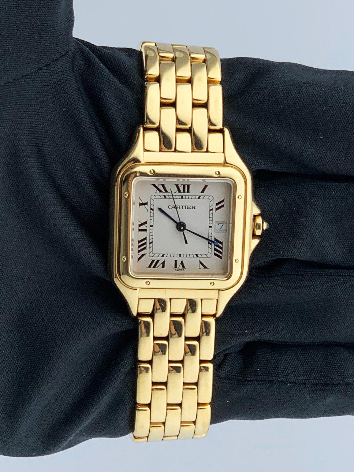 Cartier Panthere Large Mens Watch. 28mm 18K yellow gold case with 18K yellow gold smooth bezel. Off-White dial with Blue steel hands and black Roman numeral hour markers. Minute markers on the inner dial. Date display at the 3 o'clock position. 18k