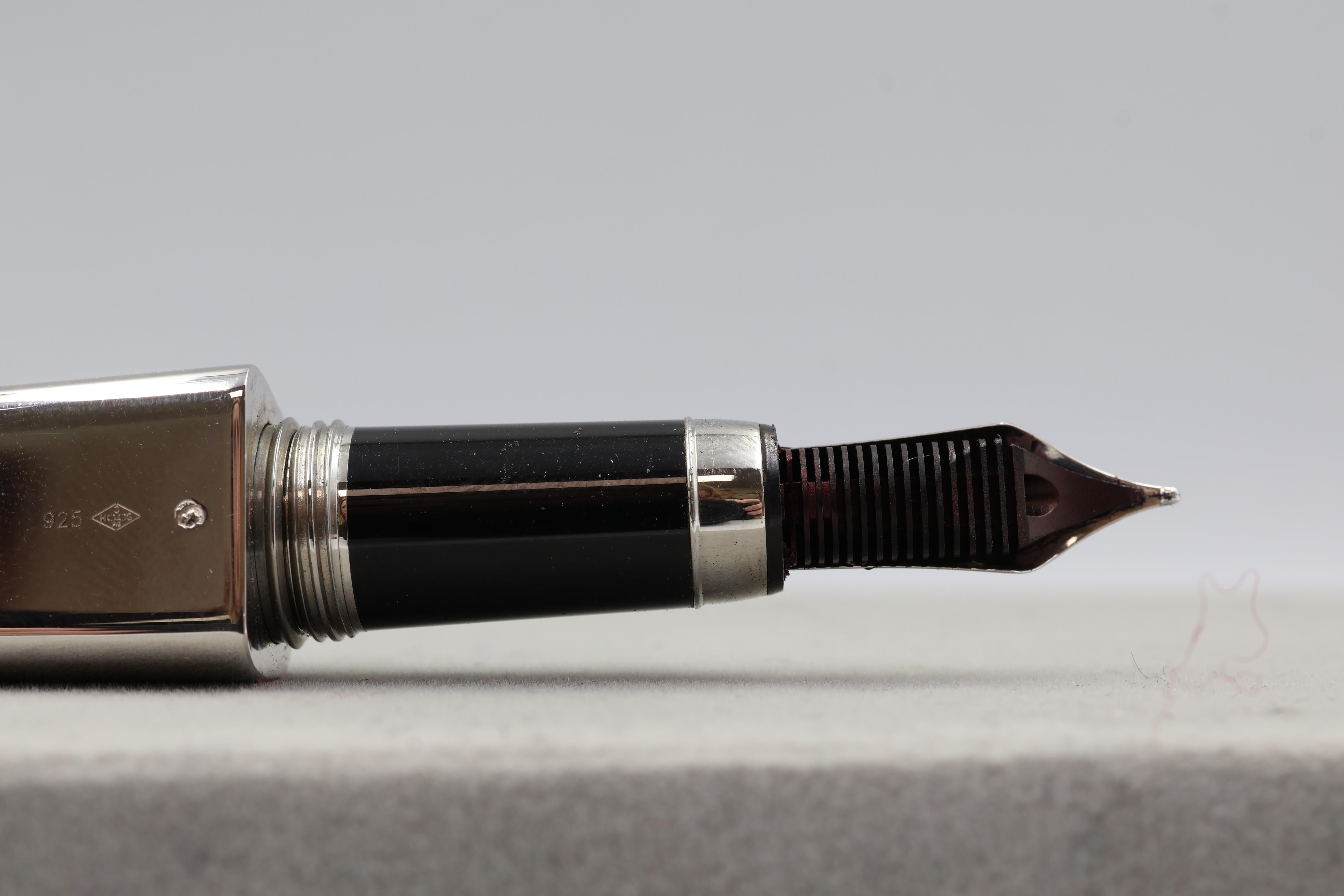 Cartier Panthère Edition Limitée Stylo Plume en Argent Sterling 326/500 en vente 4