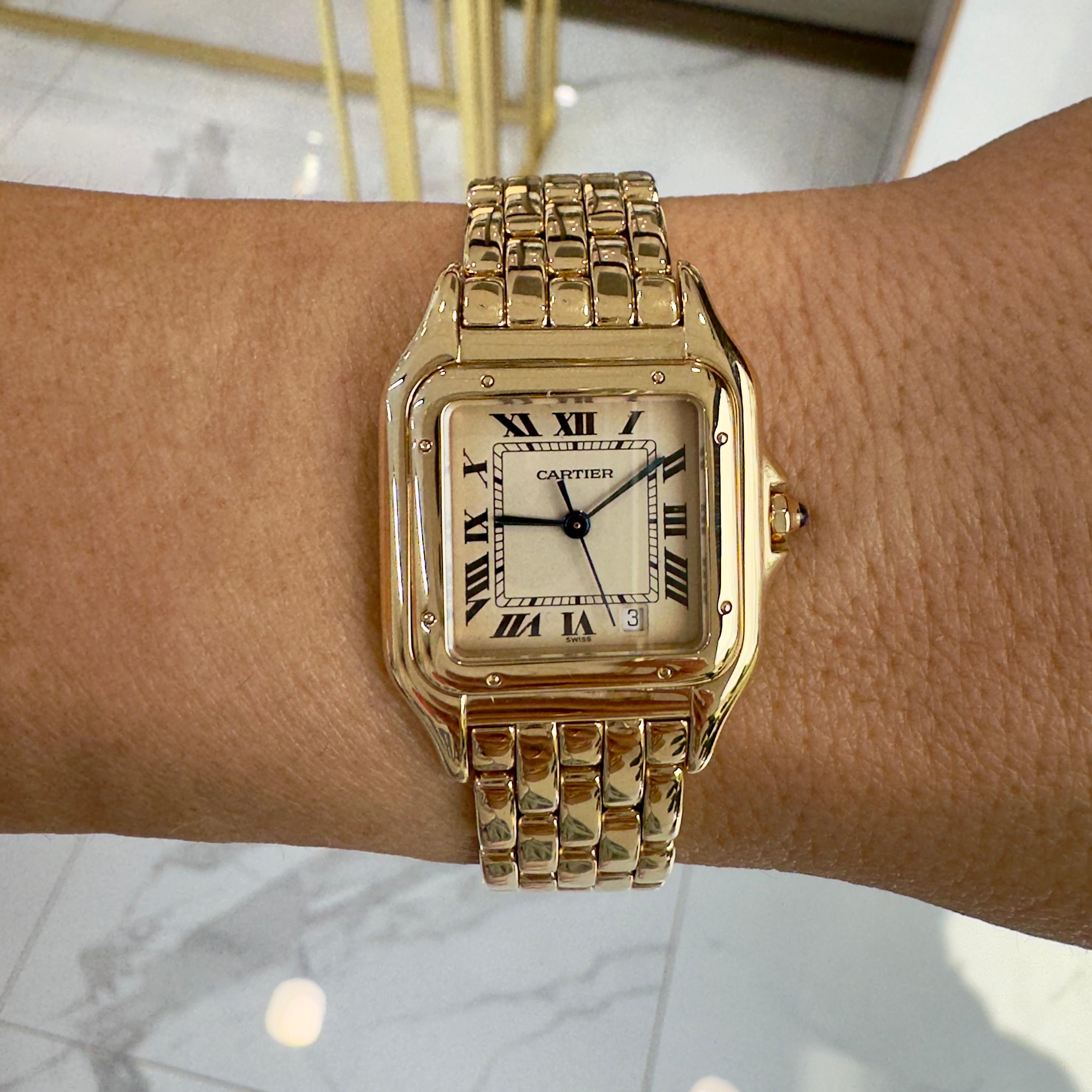 Cartier Panthere Medium Größe 27MM 8839 18K Gelbgold weiß römische Quarzuhr im Angebot 6