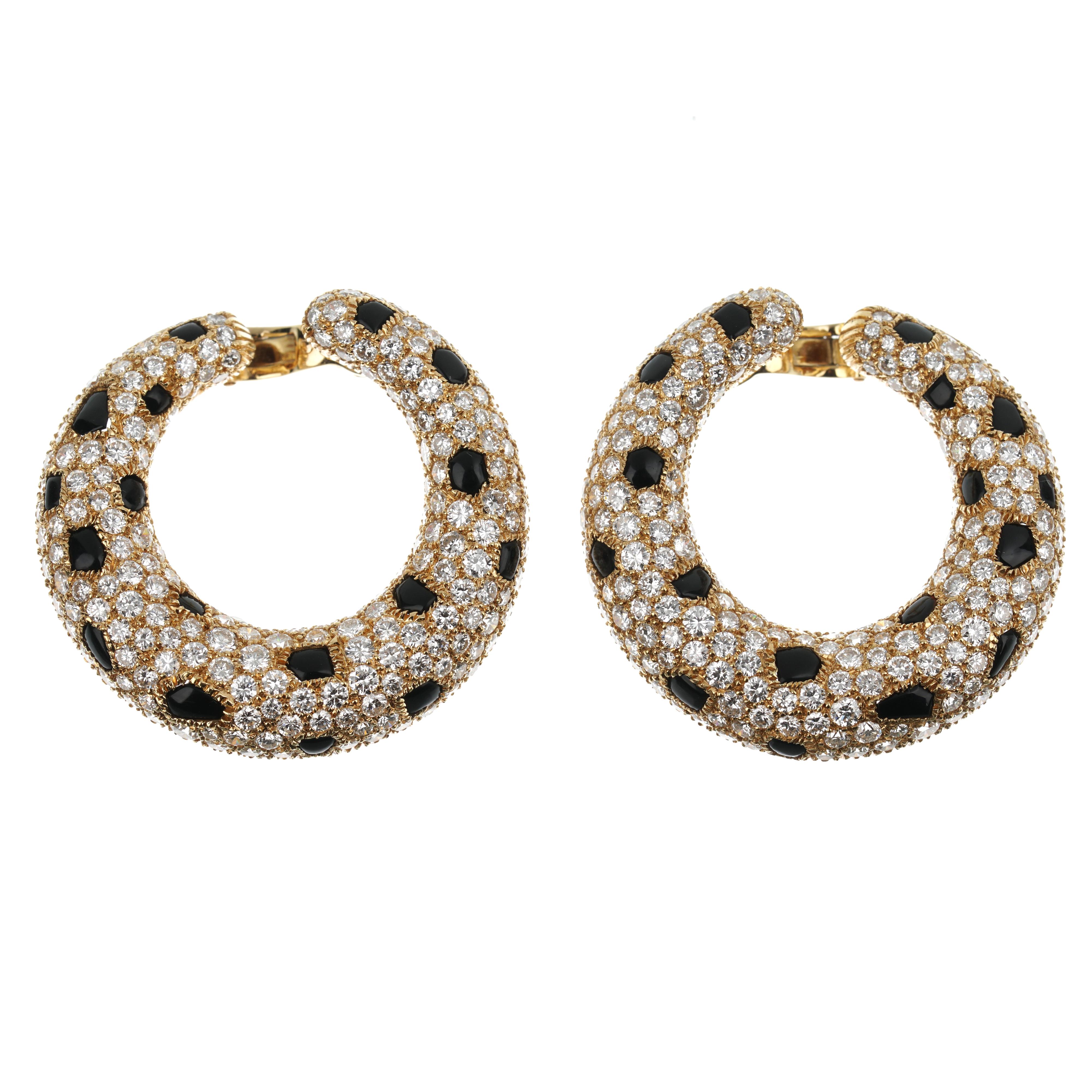 Cartier Panthere Onyx Diamond Yellow Gold Vintage Hoop Earrings In Excellent Condition For Sale In Feasterville, PA