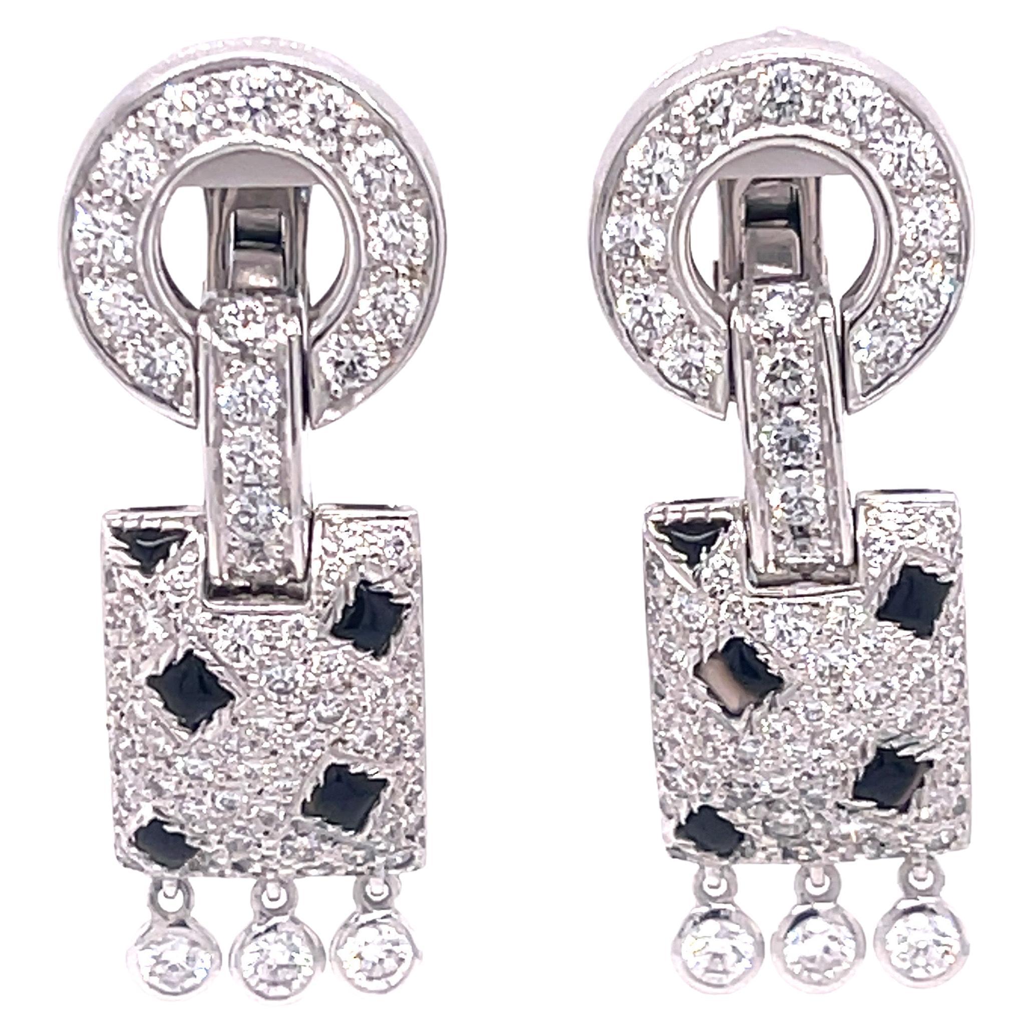 Cartier Boucles d'oreilles panthère Pelage en or blanc, onyx et diamants en vente