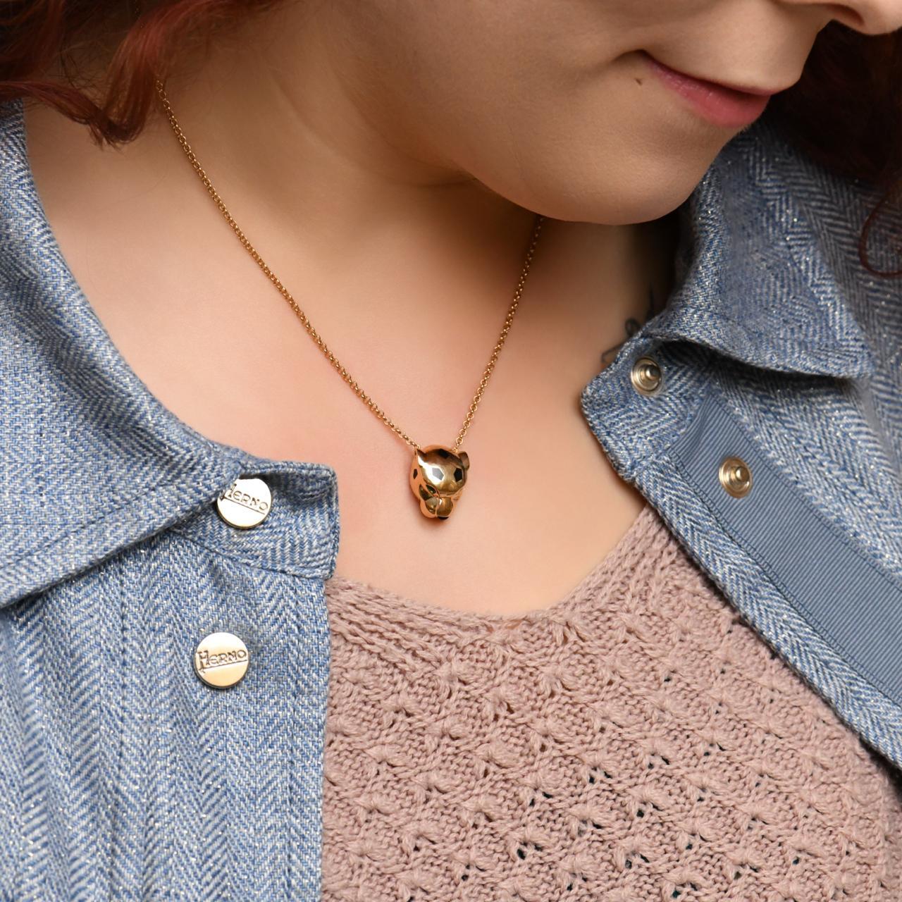 SKU	77701840
Comes With	Full Set (Box + Card)
Date	2023
RRP	£8,100 Incl. Taxes / €9,500 Incl. Taxes / $9,650 Excl. Taxes
Model	B7224756
Serial Number	RA****
Metal	18k Yellow Gold
Stones	Tsavorite, Onyx
Weight	10.08 g
Length	22 cm
Width	1.5