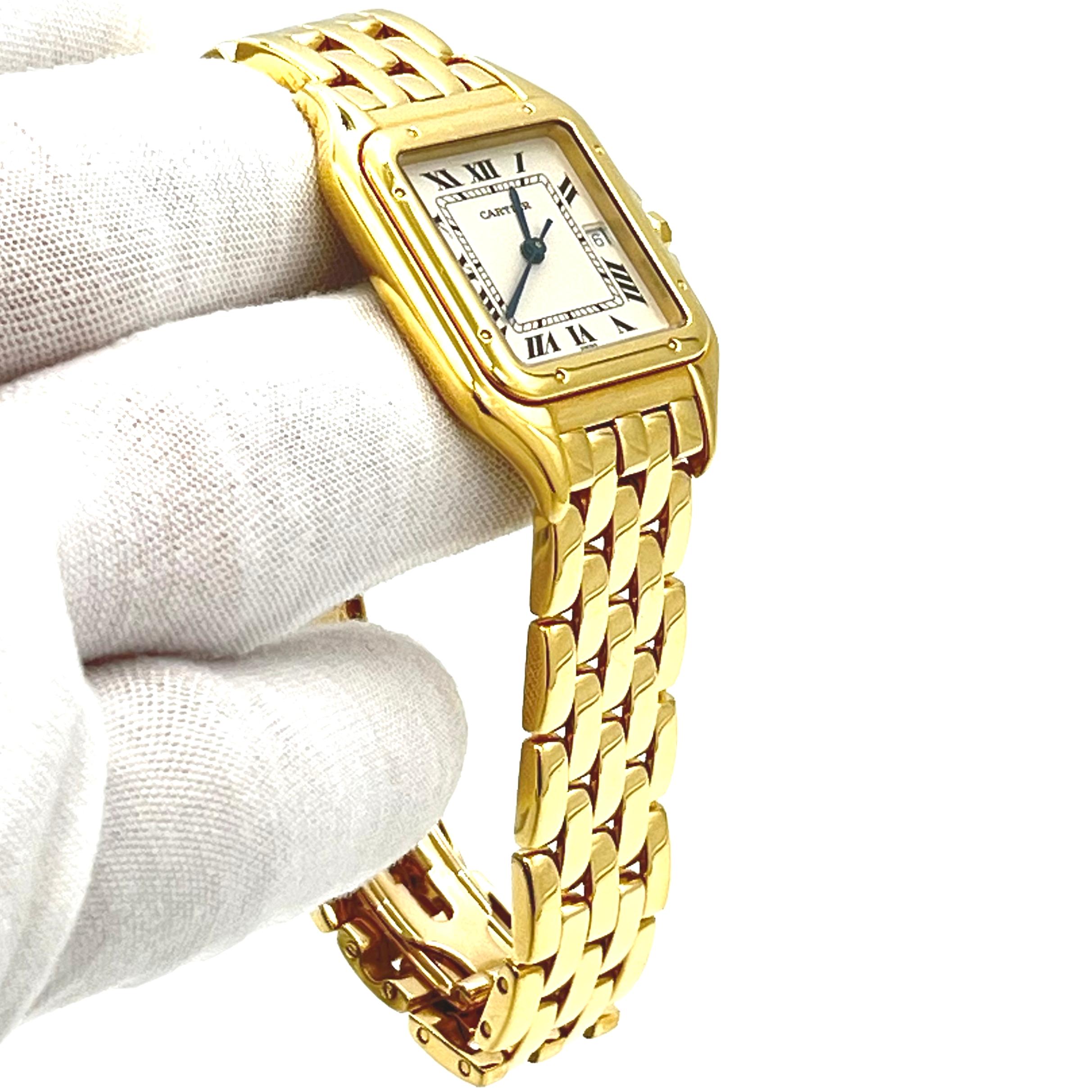Cartier Panthere Quartz 29mm 18k Yellow Gold Off-White Roman Dial woman 106000M In Excellent Condition For Sale In New York, NY