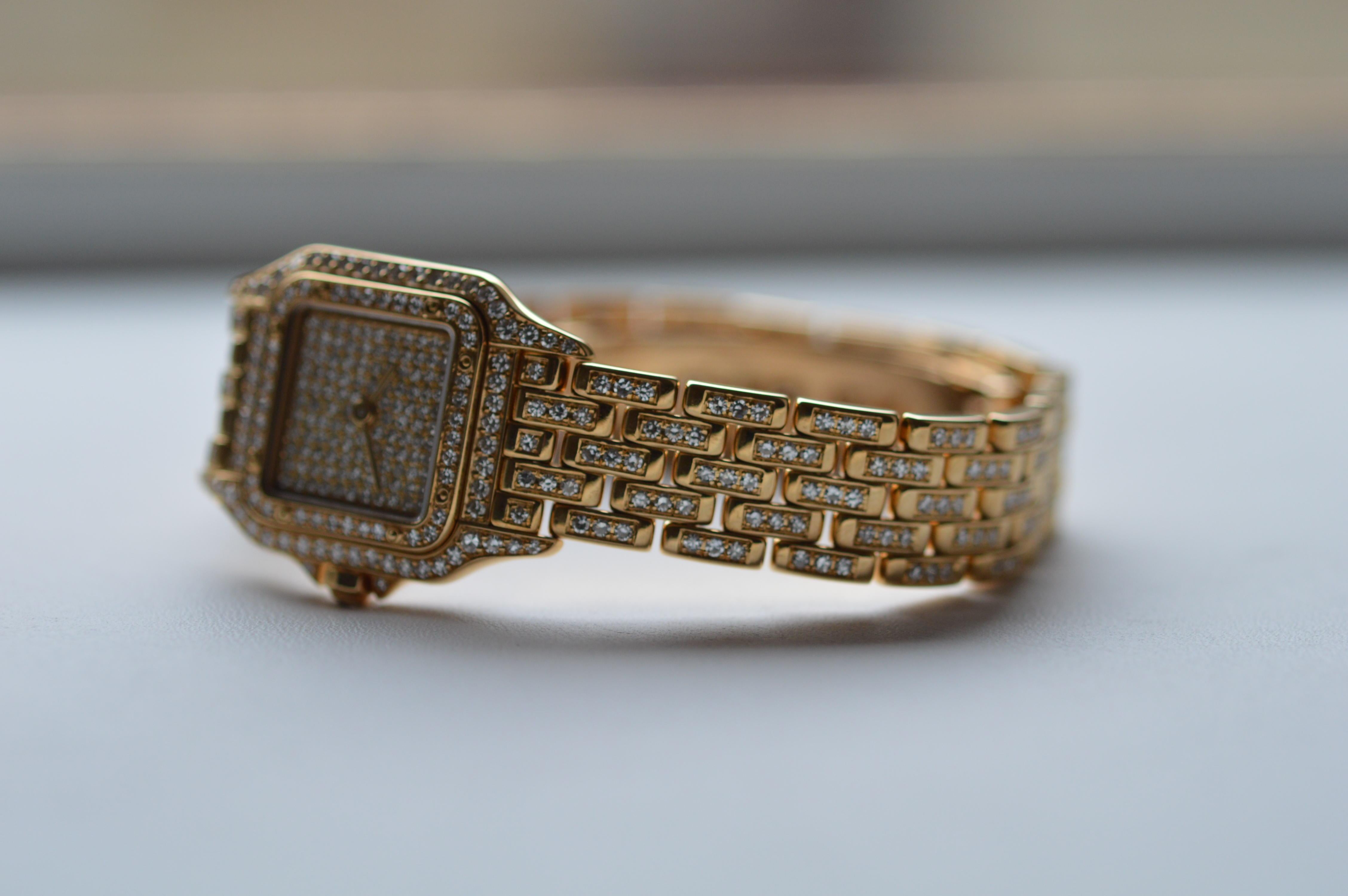 Round Cut Cartier Panthère SM 18k Yellow Gold Full Diamond Pavé Unworn Full Set For Sale