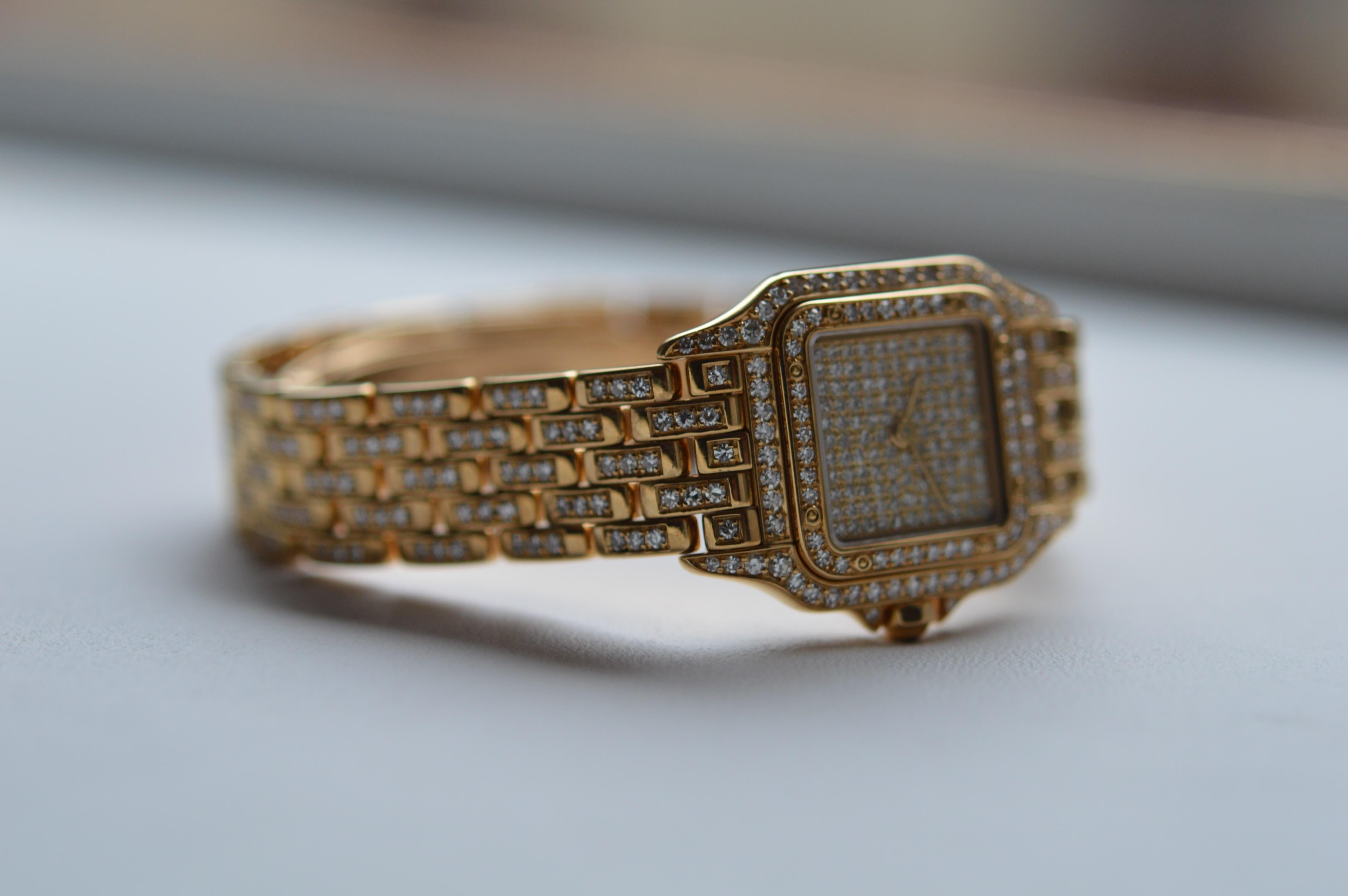 Cartier Panthère SM 18k Yellow Gold Full Diamond Pavé Unworn Full Set In New Condition For Sale In Geneva, CH
