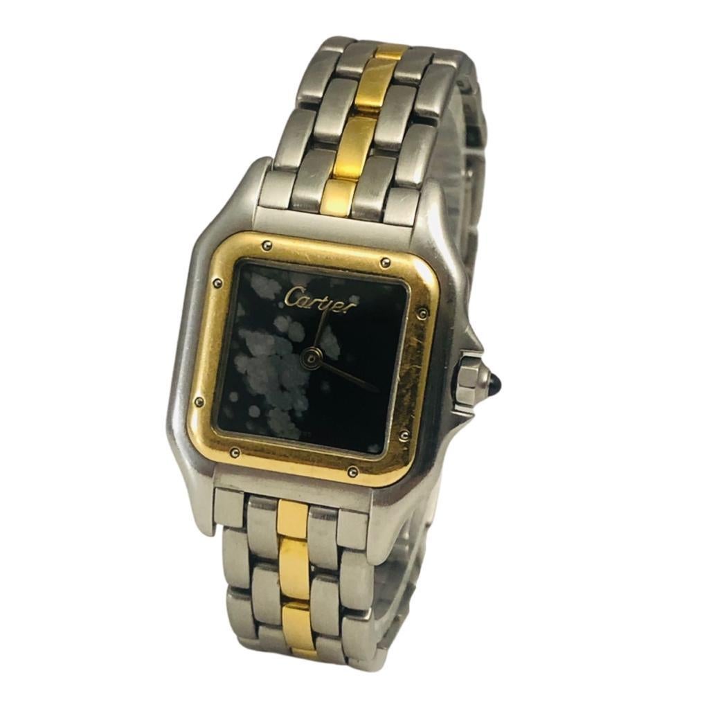 BESCHREIBUNG

ARTIKELSPEZIFIKATION

Marke: Cartier

Modell: Panthere De Cartier

Uhrwerk: Quarz

Gehäusegröße: 22mm

Zifferblatt: Marmorzifferblatt

MATERIAL des Gehäuses: Edelstahl/Gelbgold

MATERIAL des Armbands: Edelstahl/Gelbgold

Glas: