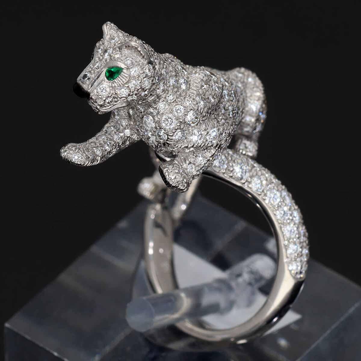 Cartier Panthere Sookie Diamonds Emeralds Onyx K18 White Gold Ring US 6 1/4 For Sale 8