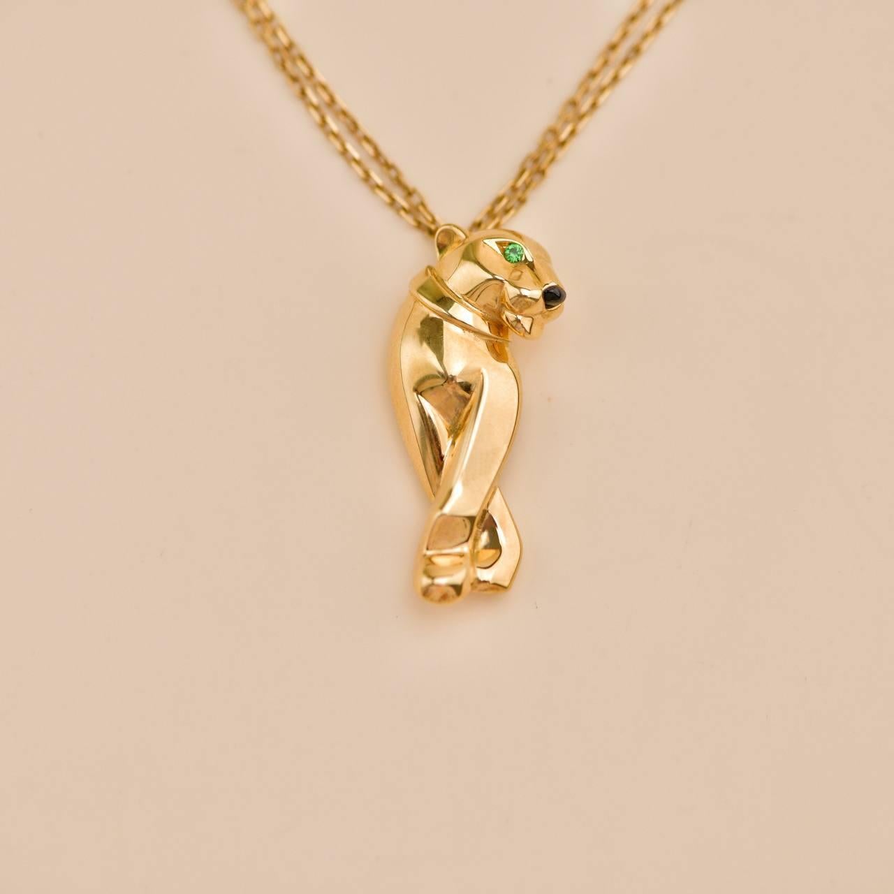 Cartier Panthère Tsavorit Onyx 18K Gelbgold Anhänger Halskette im Angebot 1