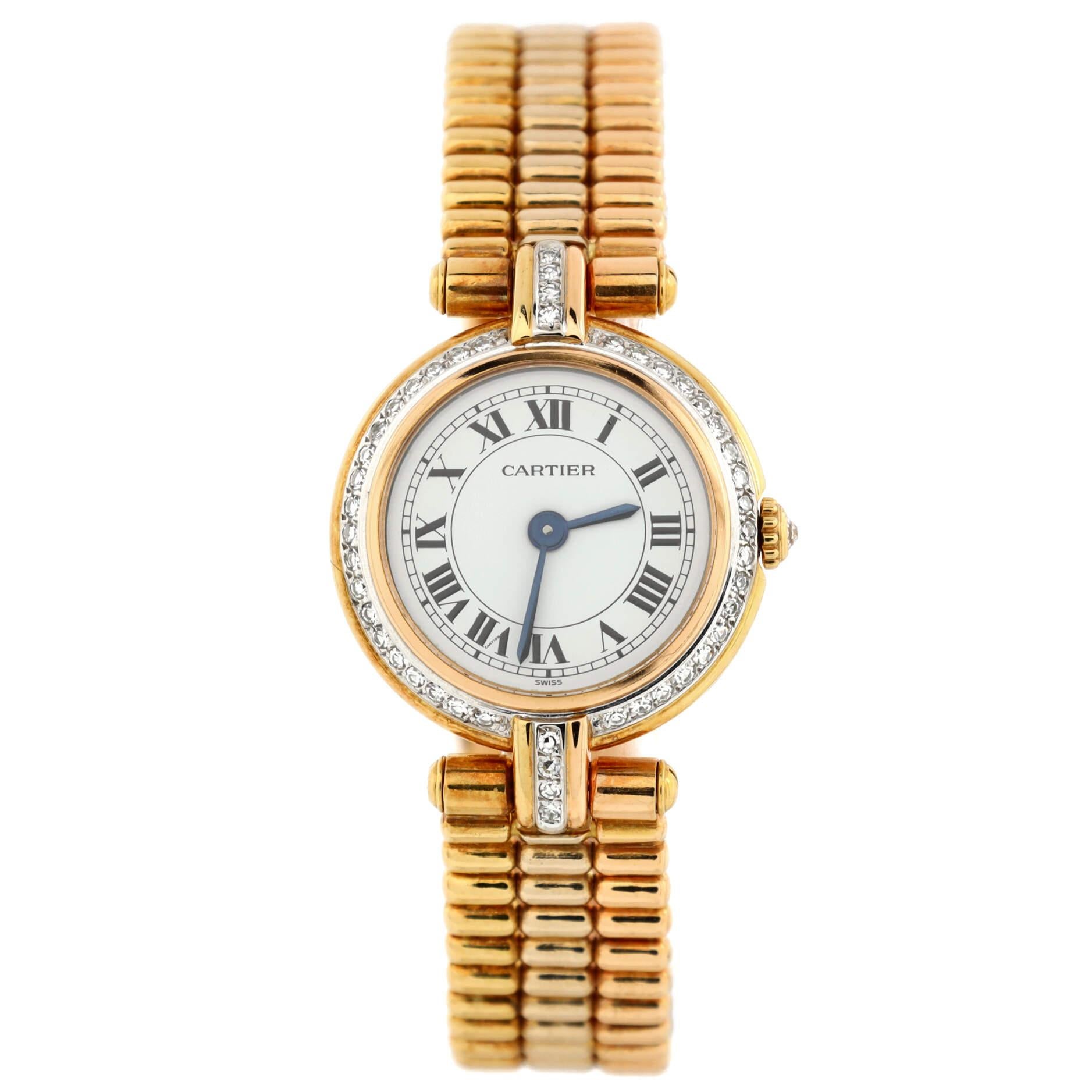 Condition: Very good. Moderate scratches and wear throughout. Wear and scratches on case and bracelet.
Accessories: No Accessories
Measurements: Case Size/Width: 23mm, Watch Height: 5mm, Band Width: 11mm, Wrist circumference: 5.25
