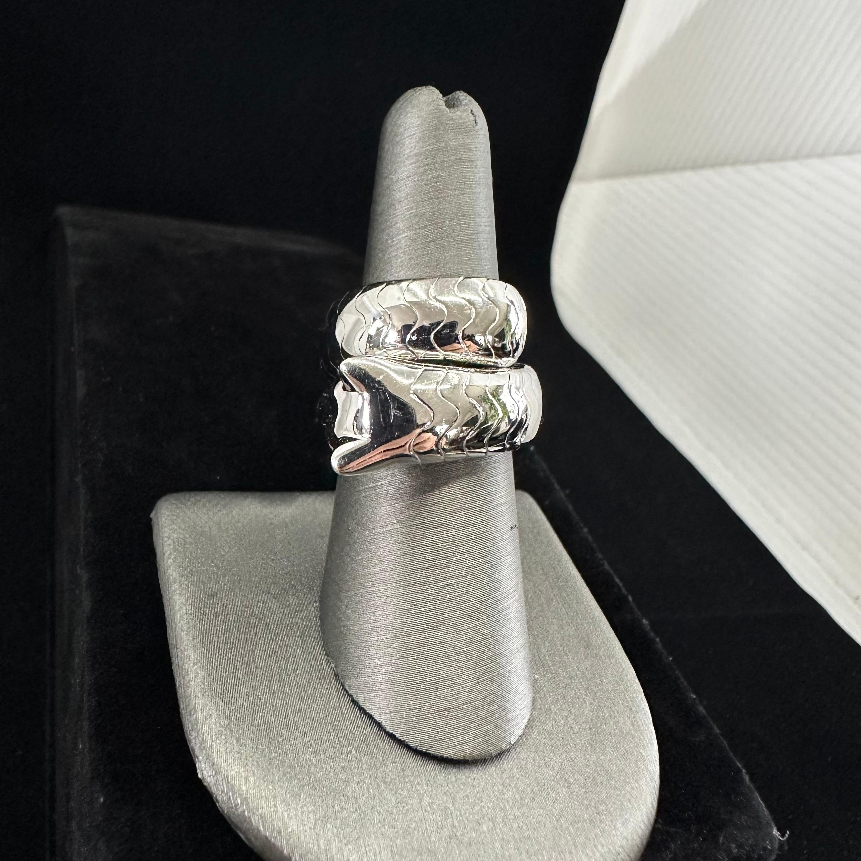 Cartier Panthere White Gold Ladies Ring French  For Sale 6