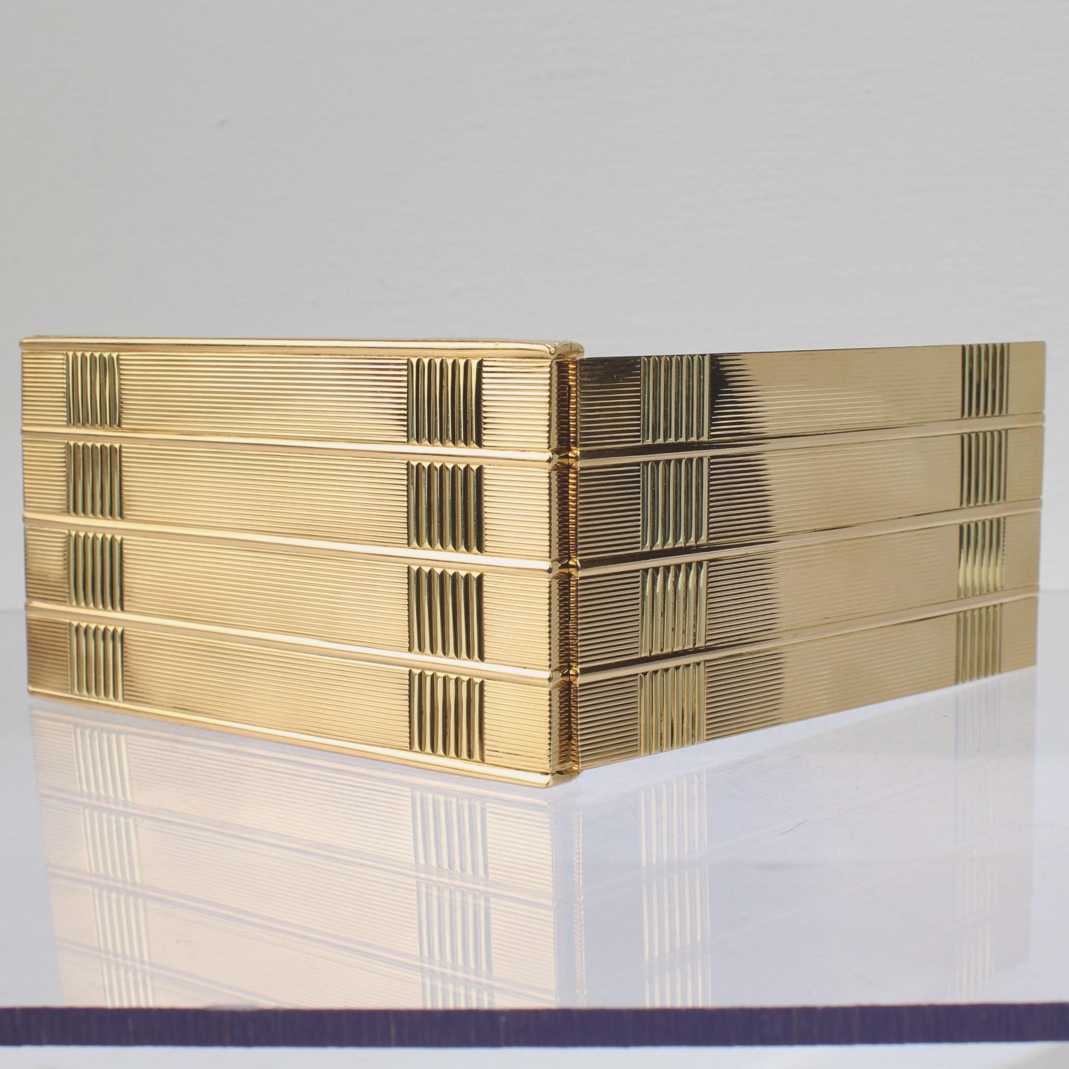 Cartier Paris 18 Karat Gold Mid-Century Modern Cigar or Cigarette Case, 1940s 3