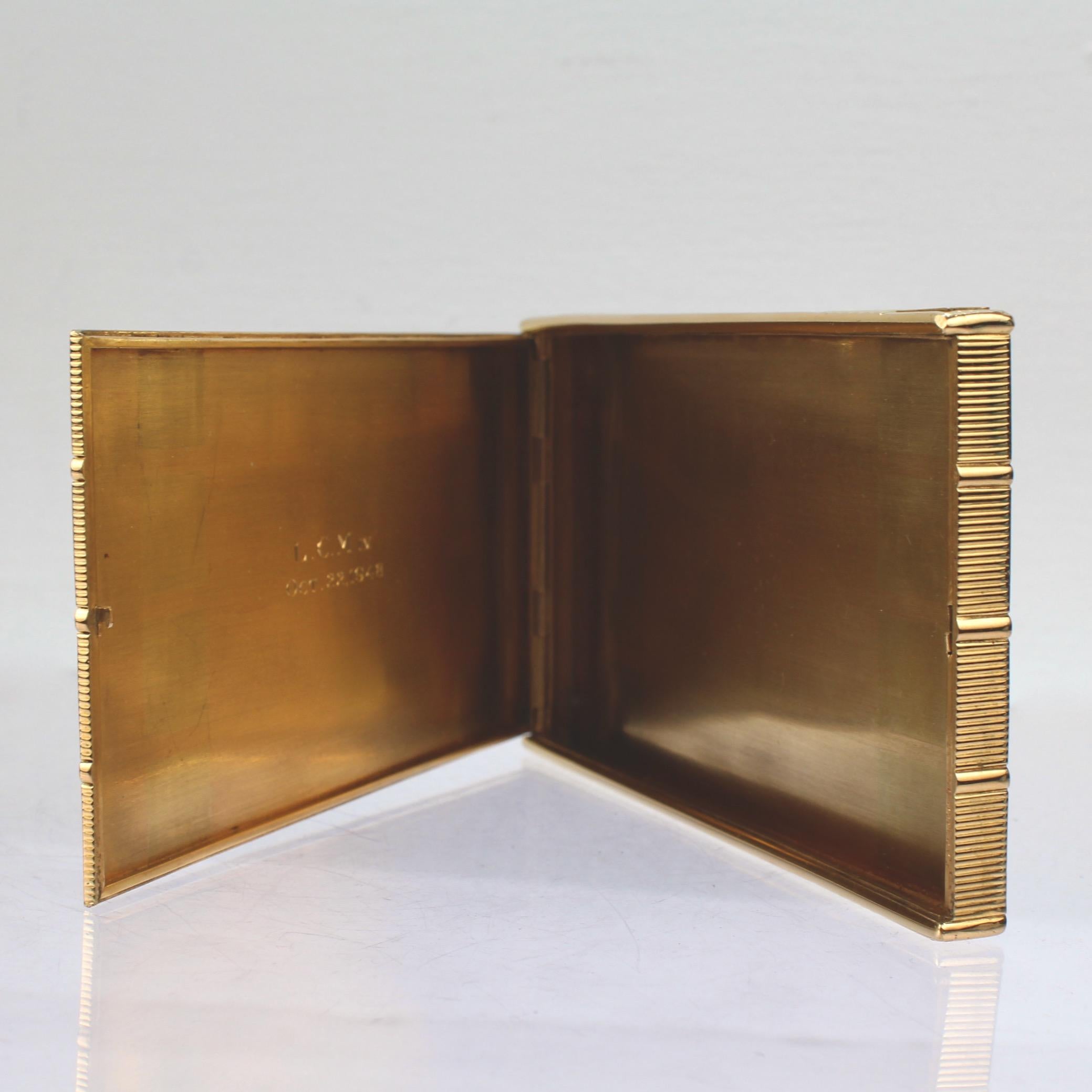 Cartier Paris 18 Karat Gold Mid-Century Modern Cigar or Cigarette Case, 1940s 1