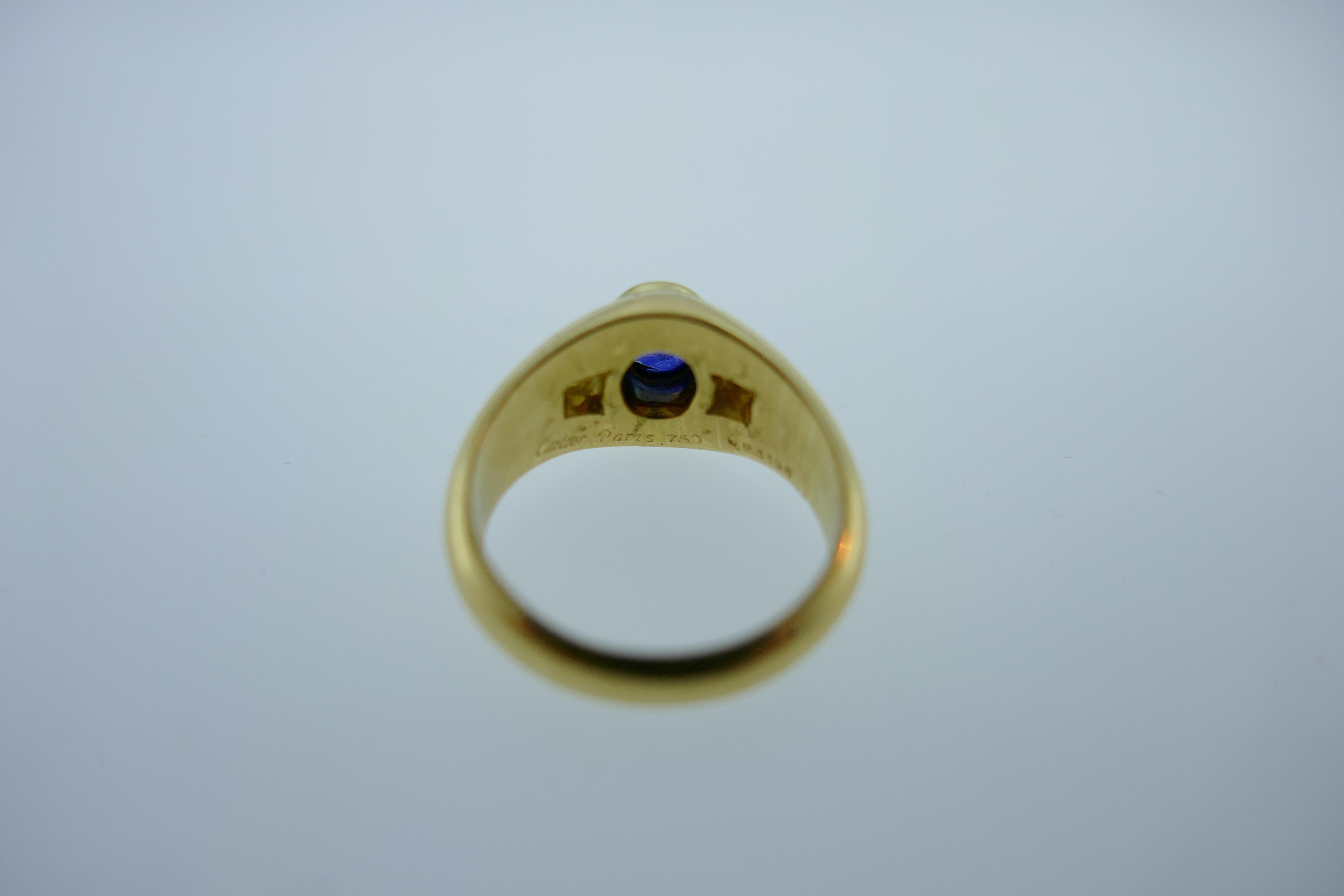 Here is your chance to purchase a beautiful and highly collectible designer ring.  Truly a great piece at a great price! 

Weight: 8 grams 

Dimensions: 3/4