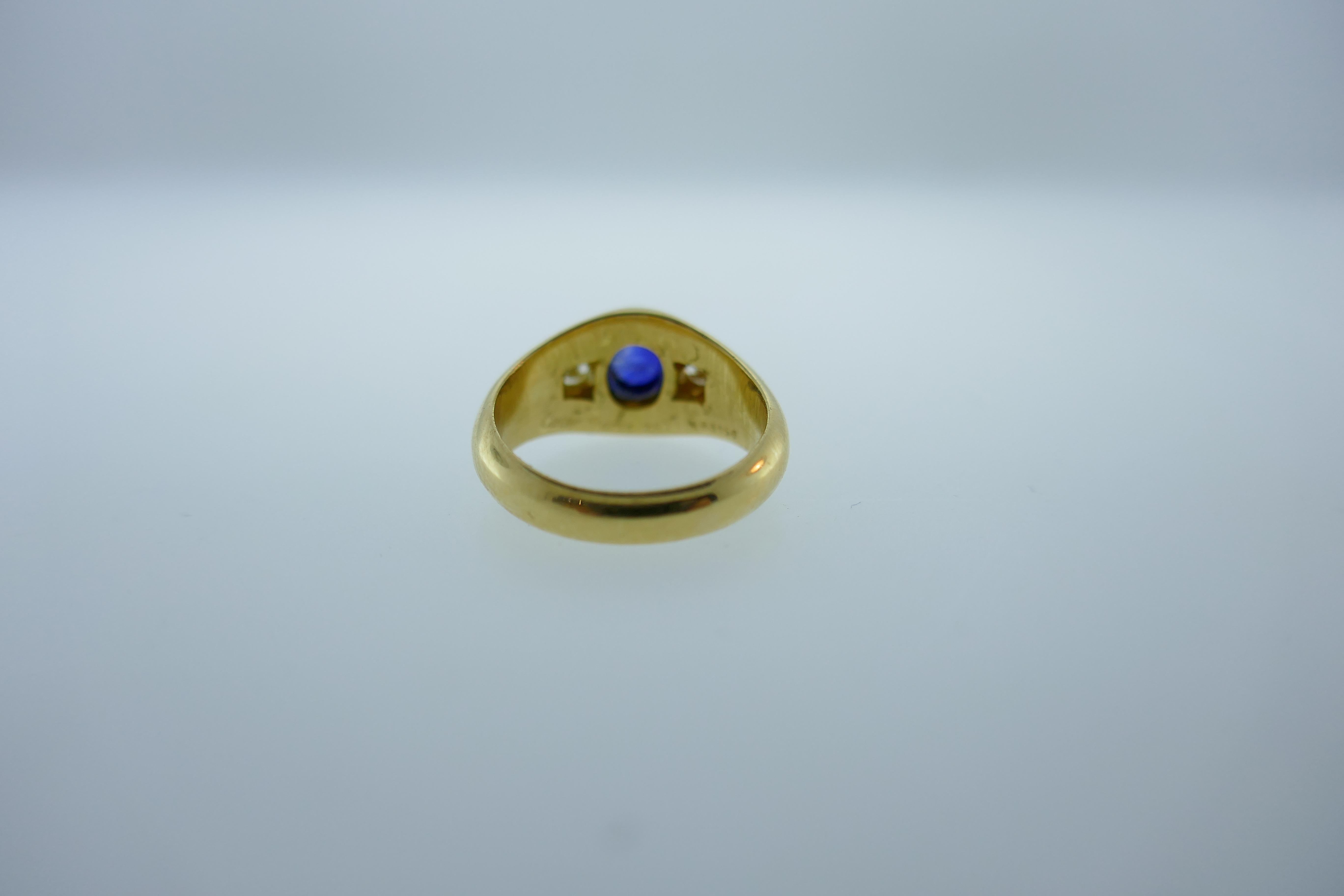 Cartier Paris 18k Yellow Gold, Cabochon Sapphire and Diamond Gypsy Ring Vintage In Excellent Condition In Beverly Hills, CA