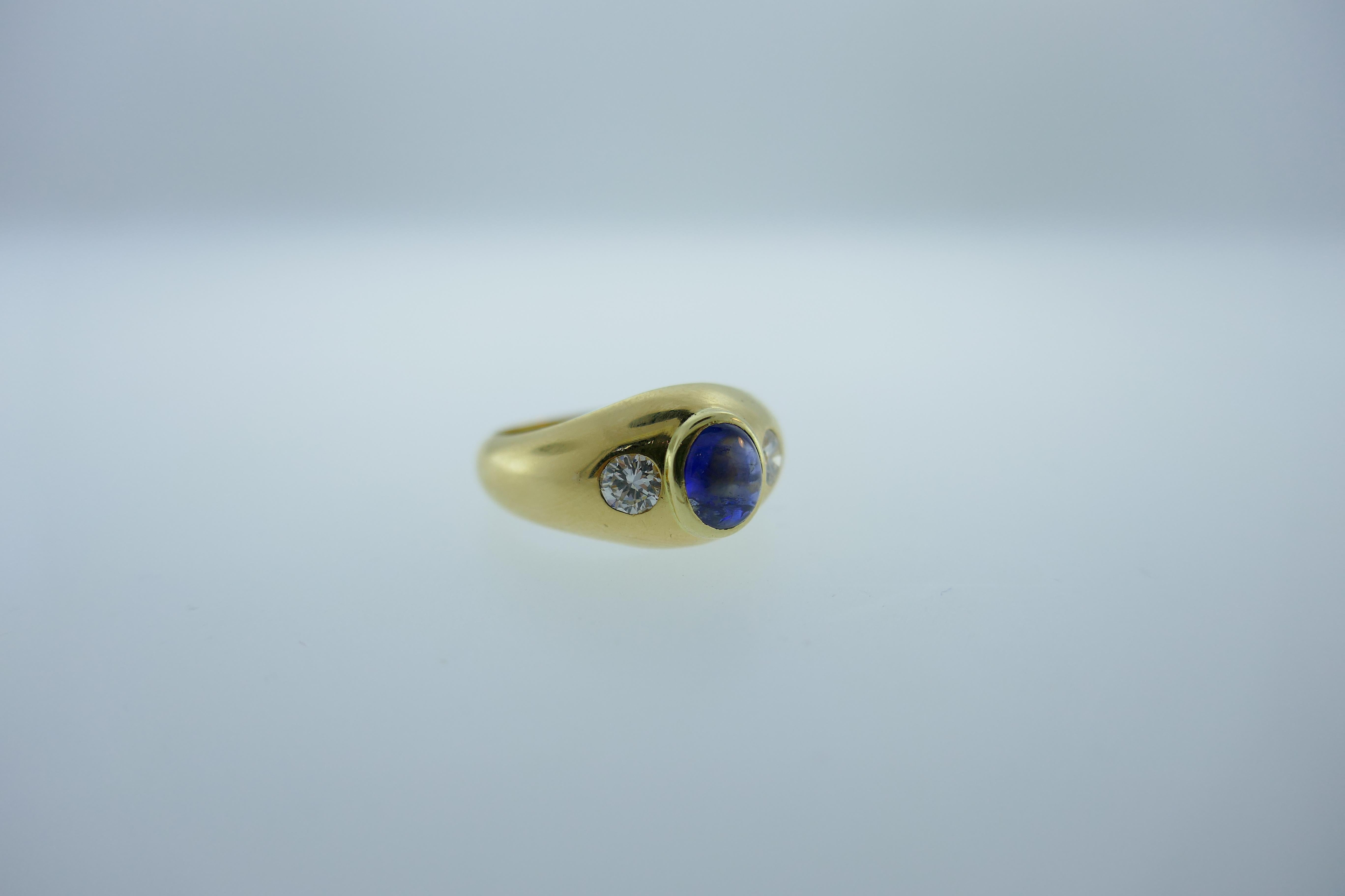 Cartier Paris 18k Yellow Gold, Cabochon Sapphire and Diamond Gypsy Ring Vintage 1