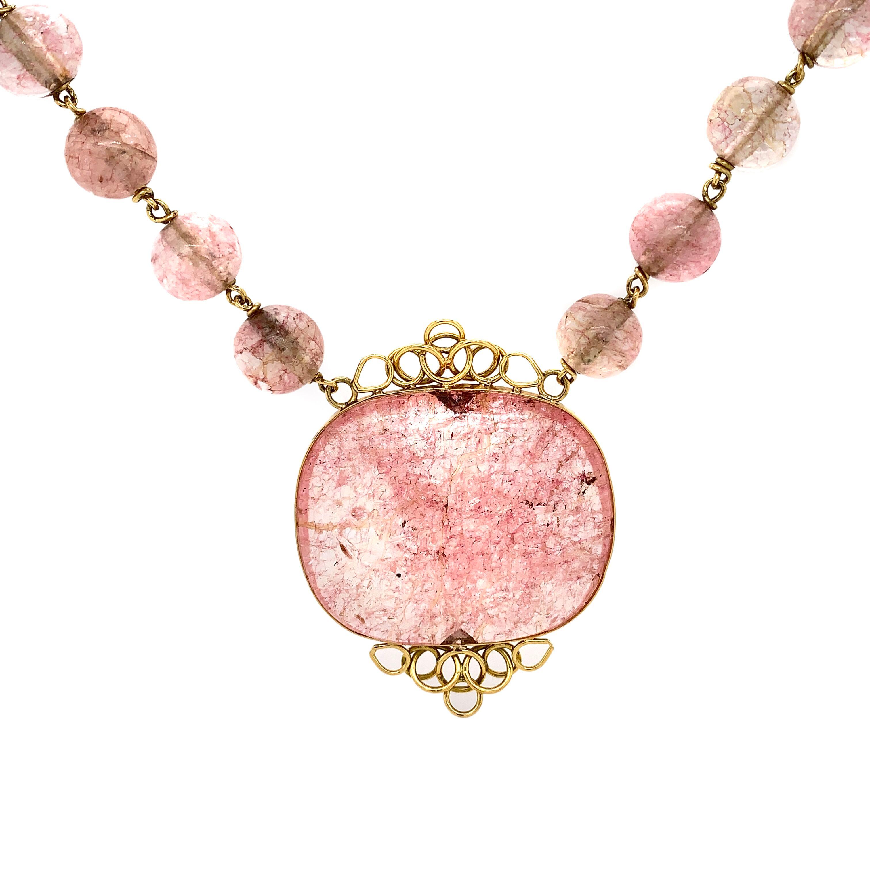Cartier Paris 18 Karat Yellow Gold Pink Tourmaline Necklace In Excellent Condition In New York, NY