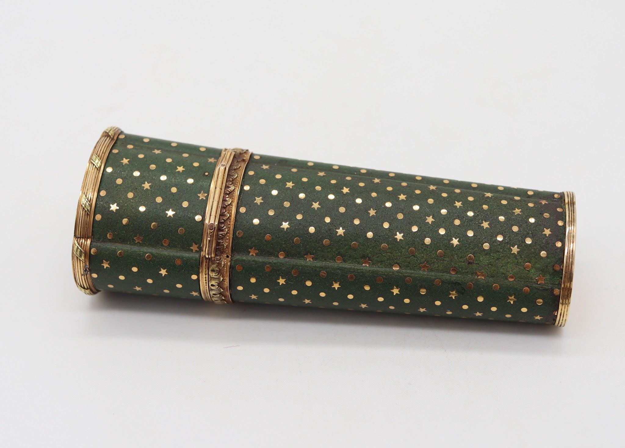 CARTIER Paris 1900 Edwardian Nécessaire Case in 18Kt Gold With Green Lacquer en vente 2