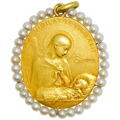 Cartier Paris 1920 Madonna and Child Antique Gold Pendant