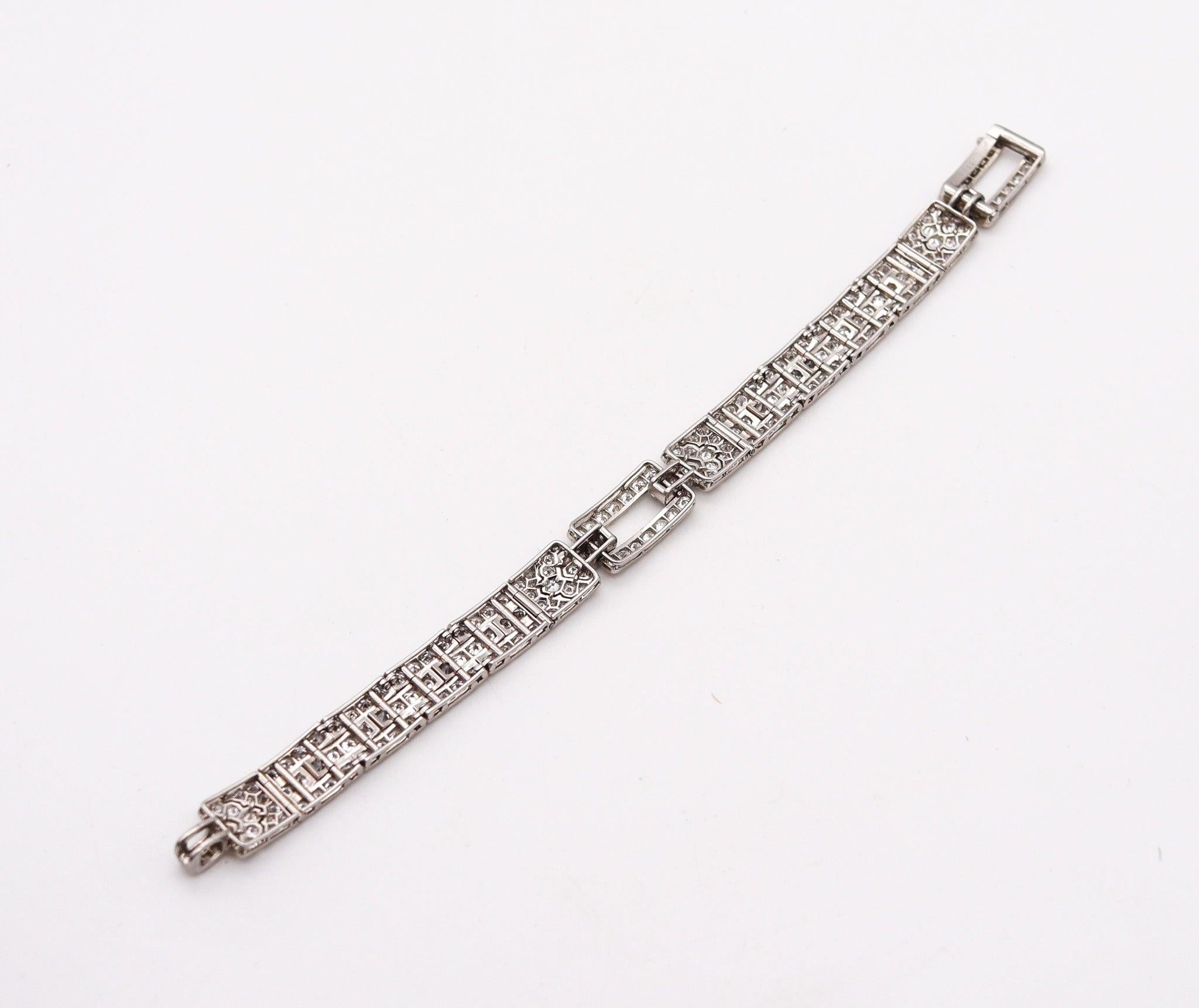 CARTIER Paris 1928 Art Deco-Armband aus Platin mit 19,86 Karat Diamanten im Angebot 4