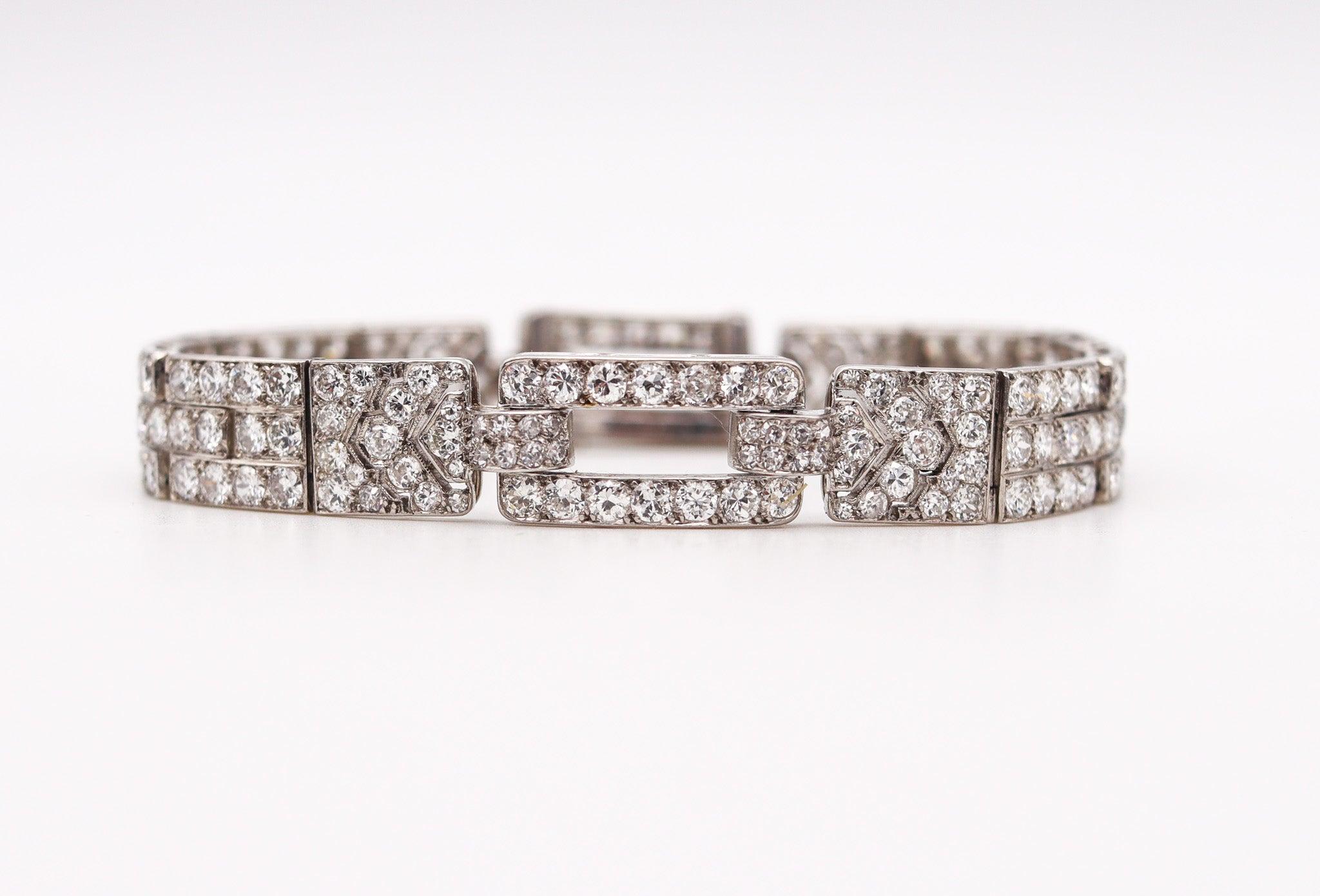 CARTIER Paris 1928 Art Deco-Armband aus Platin mit 19,86 Karat Diamanten (Alteuropäischer Schliff) im Angebot