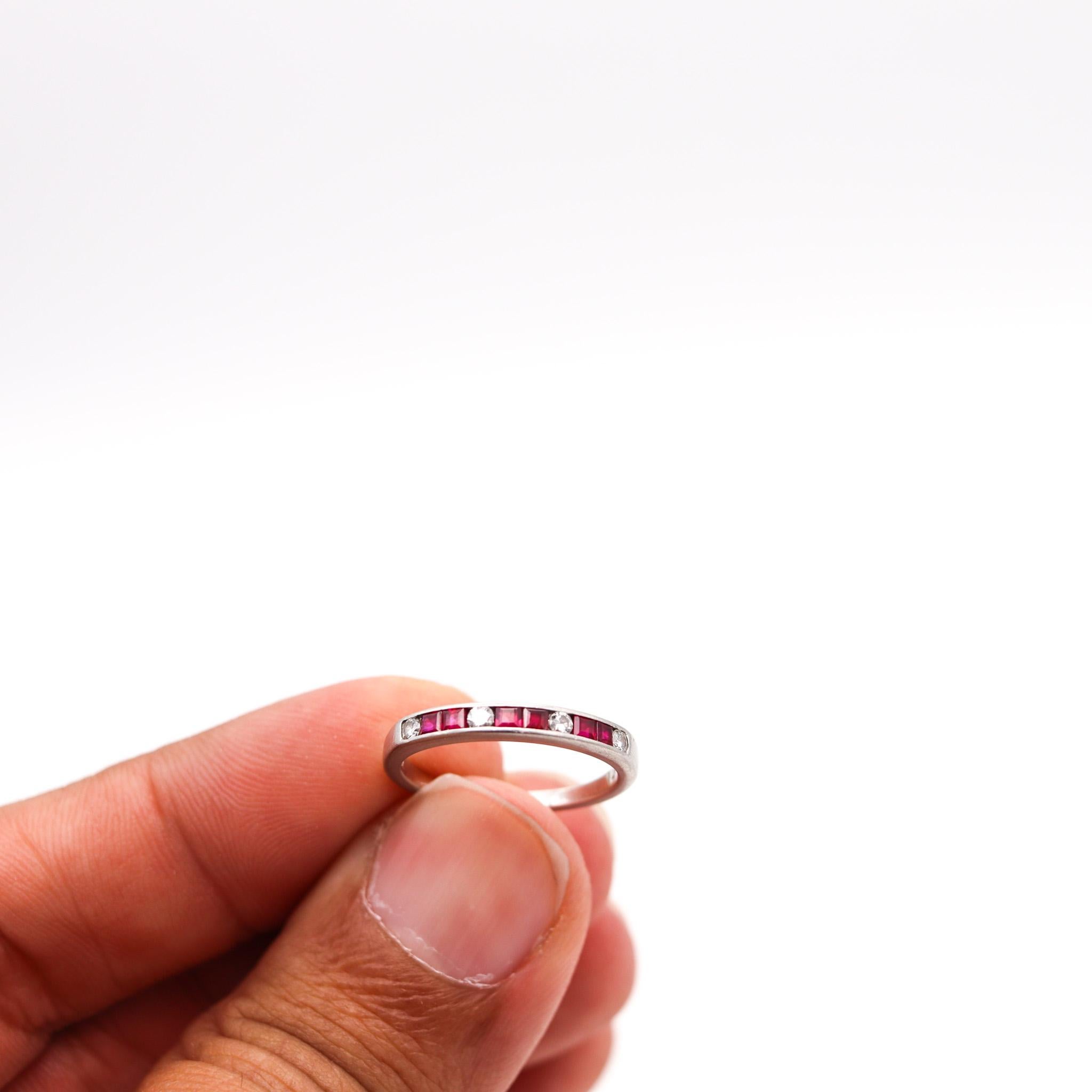 Women's or Men's Cartier Paris 1930 Art Deco Half Eternity Ring Platinum With Diamonds And Rubies