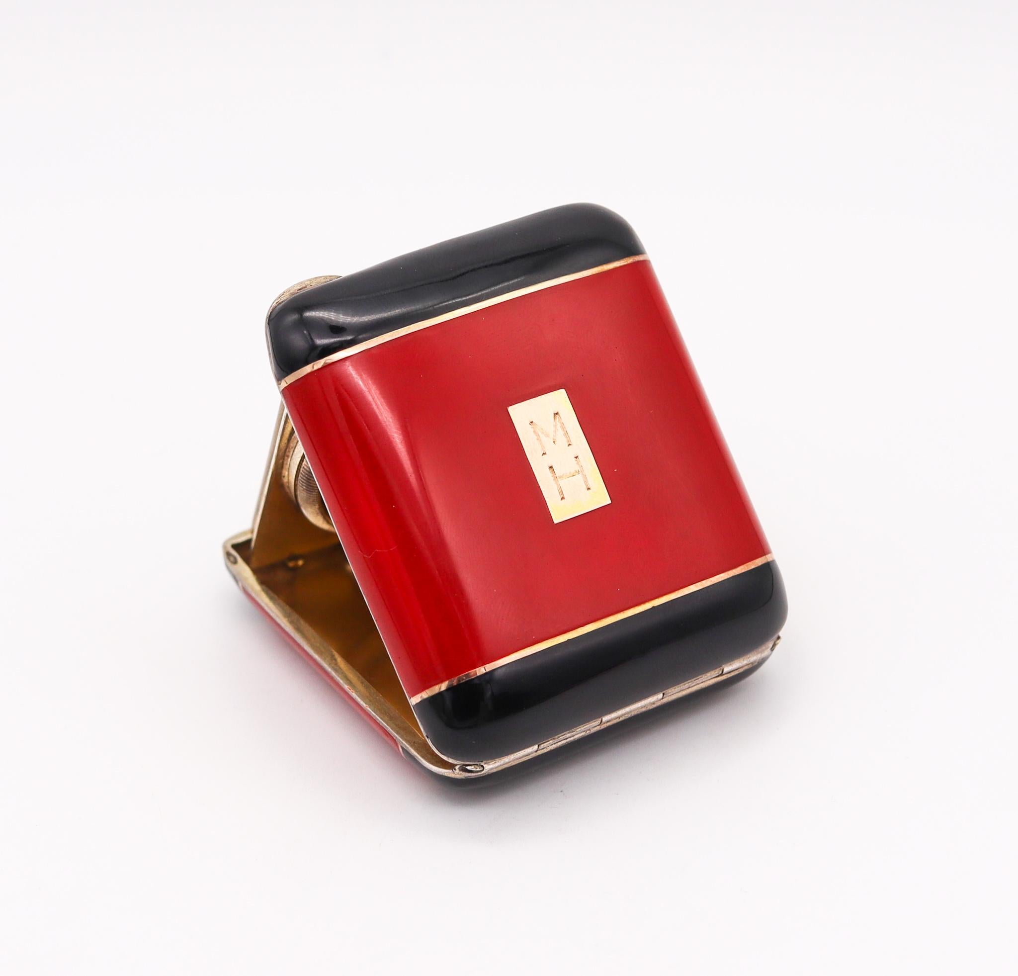 Cartier Paris 1935 Art Deco Travel Clock In Red & Black Lacquer Gilded Sterling In Good Condition In Miami, FL