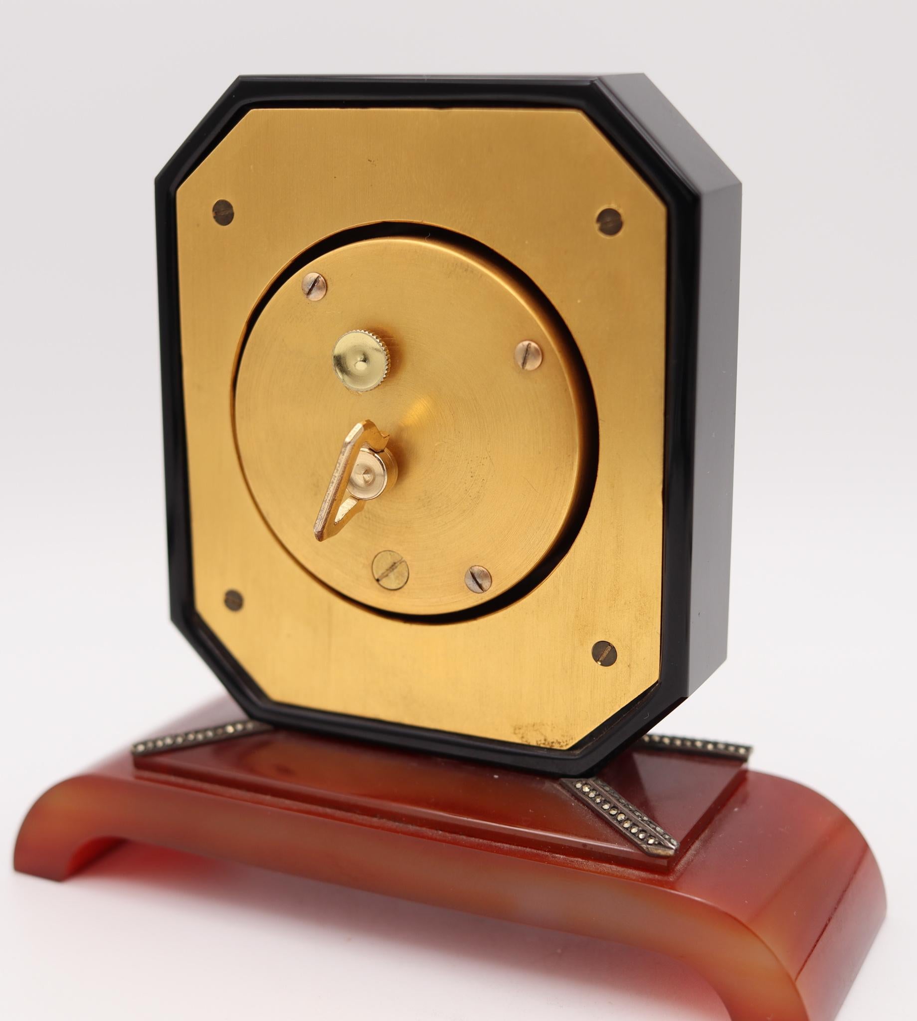 Mid-20th Century Cartier Paris 1935 Rare Art Deco Geometric Desk Clock in Black Onyx and Agate For Sale