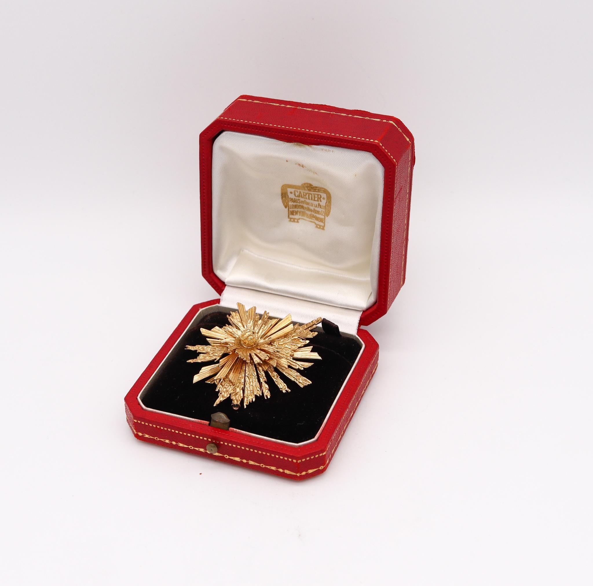 A brutalist brooch designed by Cartier

Beautiful piece made during the postwar period in Paris France by the house of Cartier, back in the 1950. Crafted in the style of brutalist, with spiky and textured patterns in solid yellow gold of 18 karats.