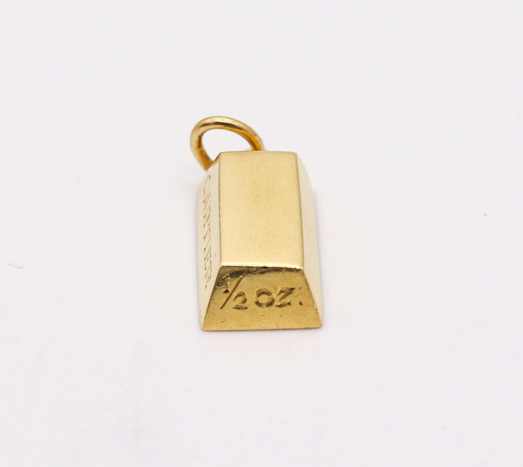 Women's or Men's CARTIER Paris 1970 1/2 Ounce Rectangular Ingot Pendant In Solid 18Kt Yellow Gold