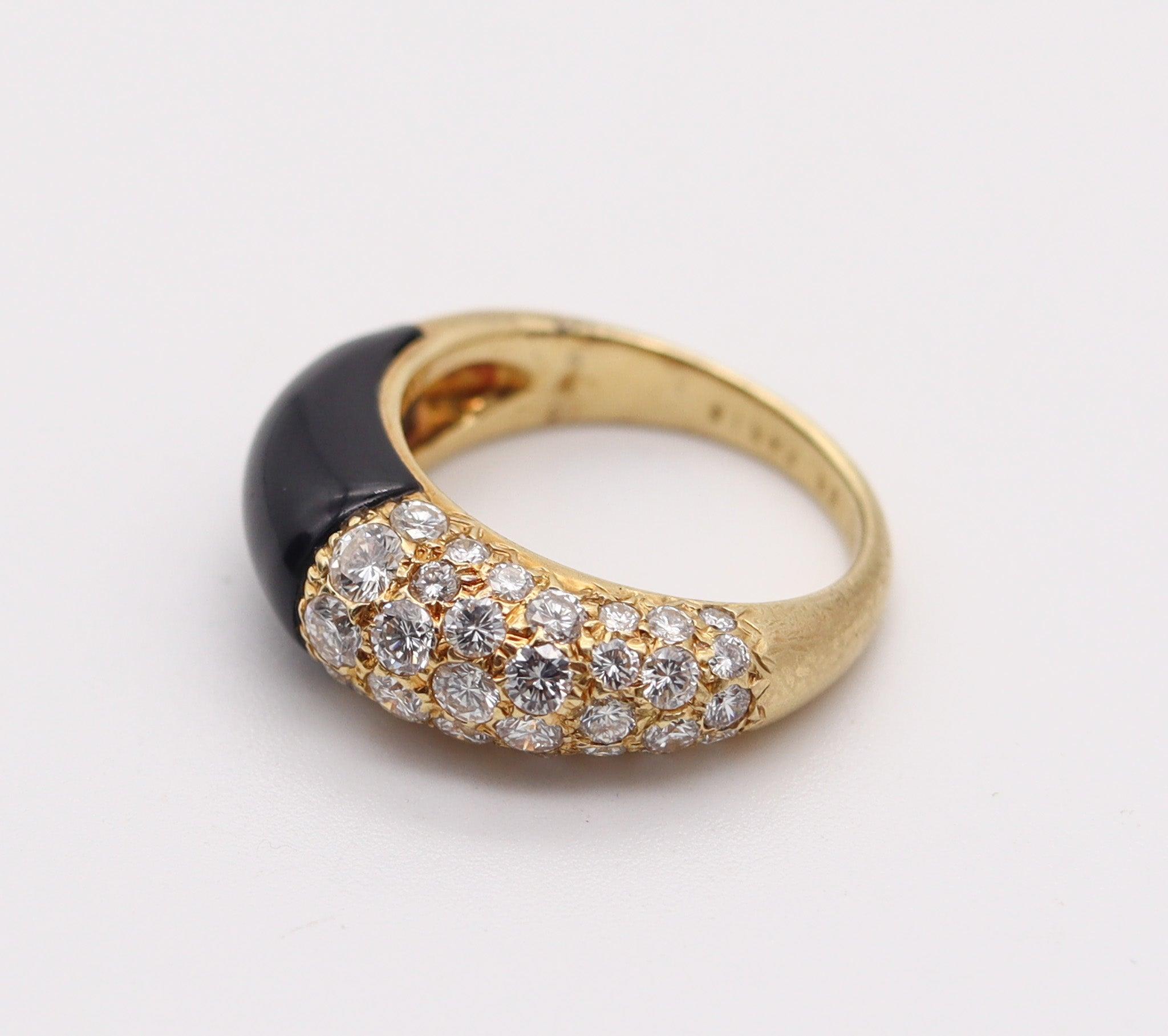 CARTIER Paris 1970 Andre Vassort Ring aus 18 Karat Gold mit 3,36 Gesamtkaratgewicht Diamanten und Onyx im Zustand „Hervorragend“ im Angebot in Miami, FL