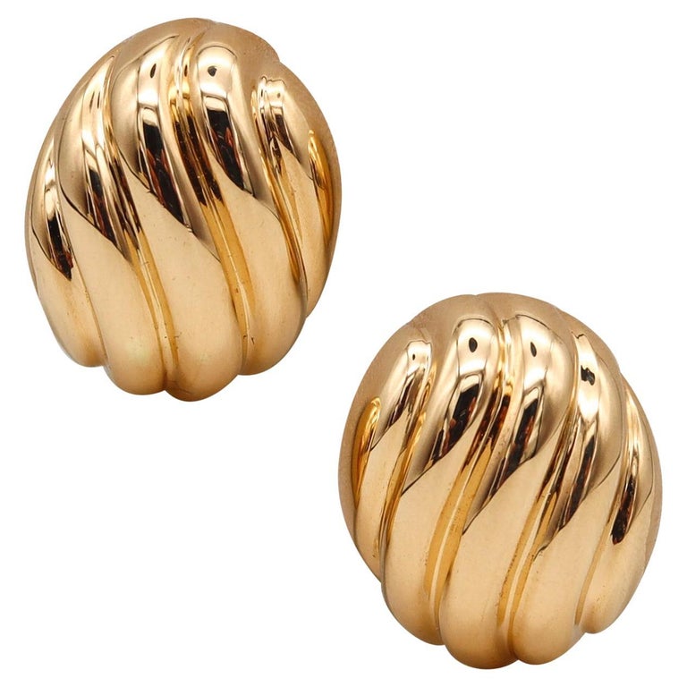 Cartier Paris 1970 Wavy Oval Clips on Earrings in Solid 18kt Yellow Gold For Sale