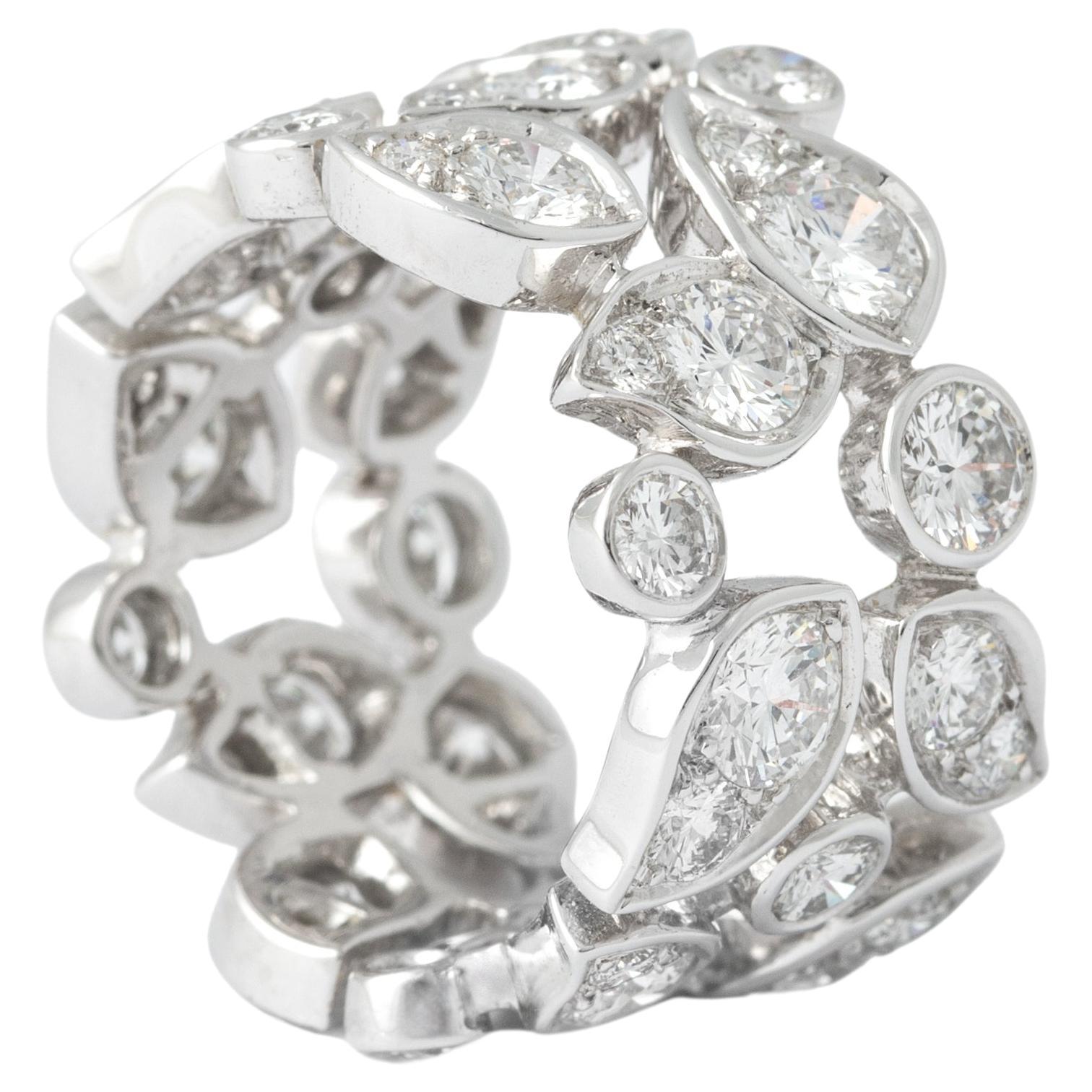 Cartier Paris 5 Carat Diamond Leaf White Gold 18K Ring For Sale