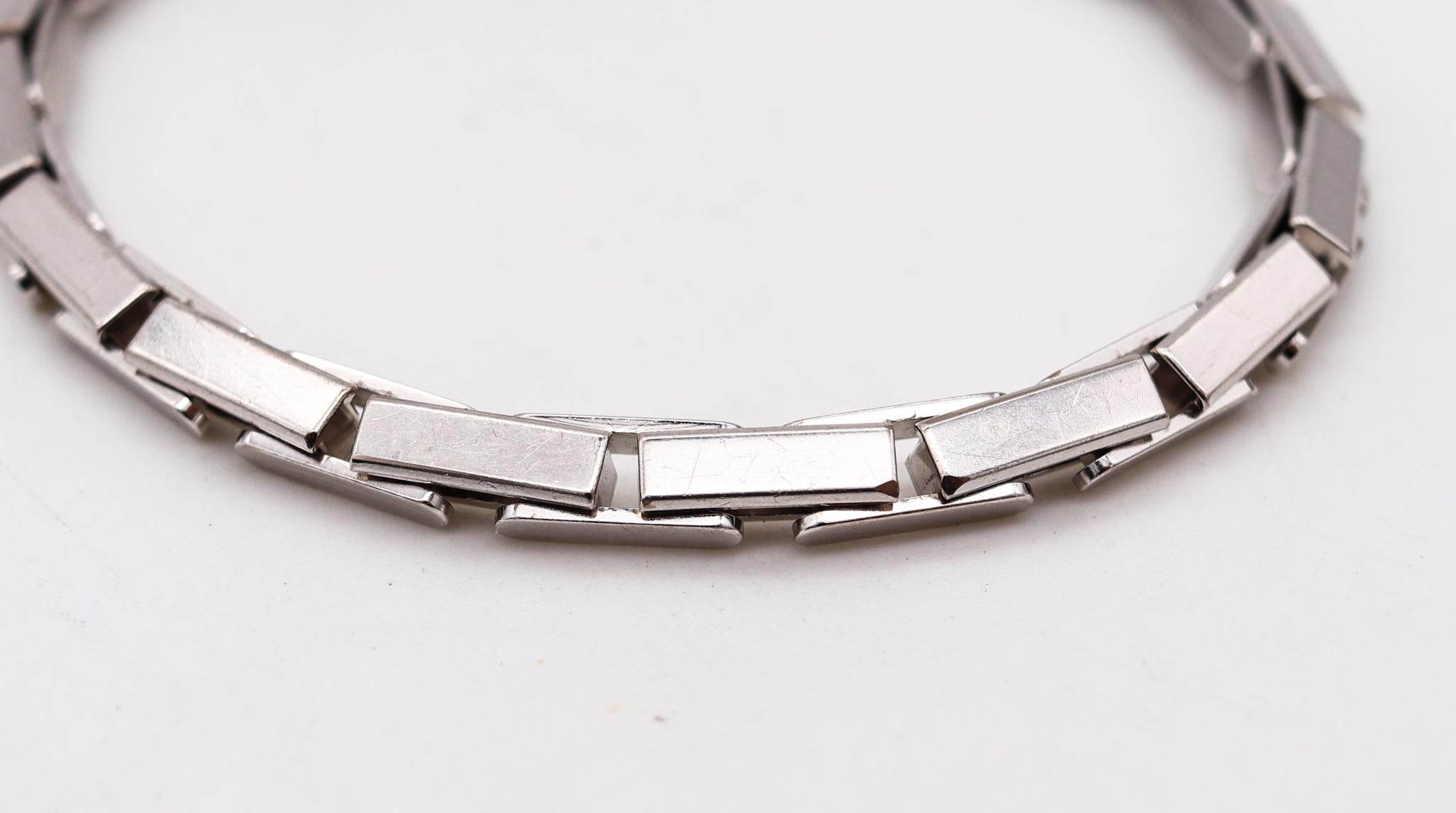 Bracciale con fibbia Cartier Paris Agrafe in oro bianco 18Kt con diamanti 1,75 Ctw In condizioni ottime a Miami, FL