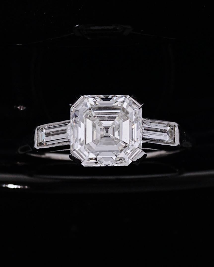 vintage asscher cut diamond ring