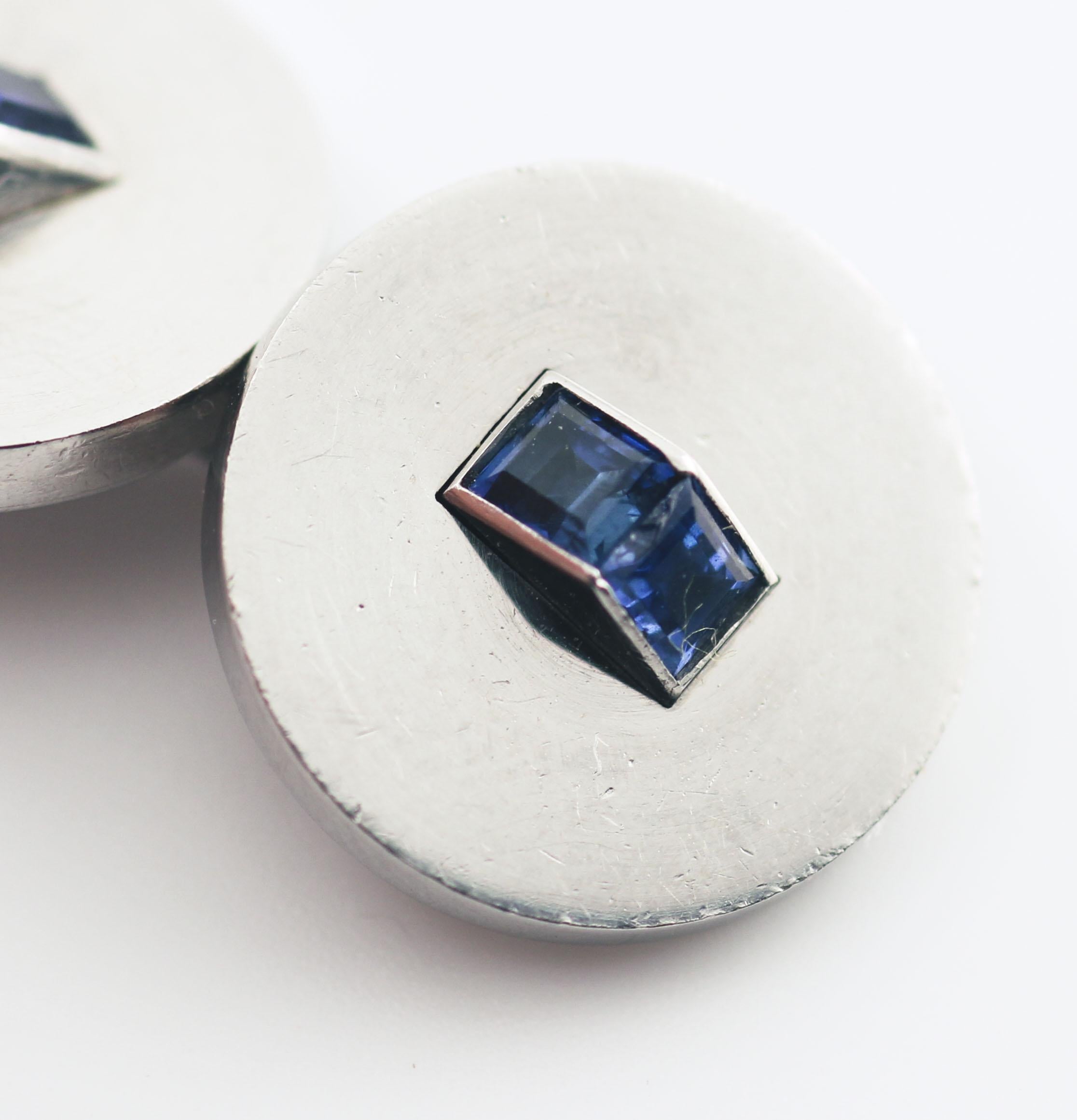 Cartier Paris Art Deco Sapphire Platinum Cufflinks Stud Dress Set For Sale 3