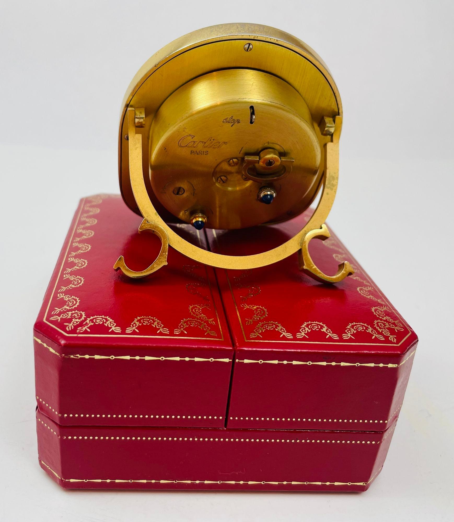 Fatto a mano Cartier Paris Art Deco Orologio da tavolo da viaggio placcato oro 24 carati in vendita