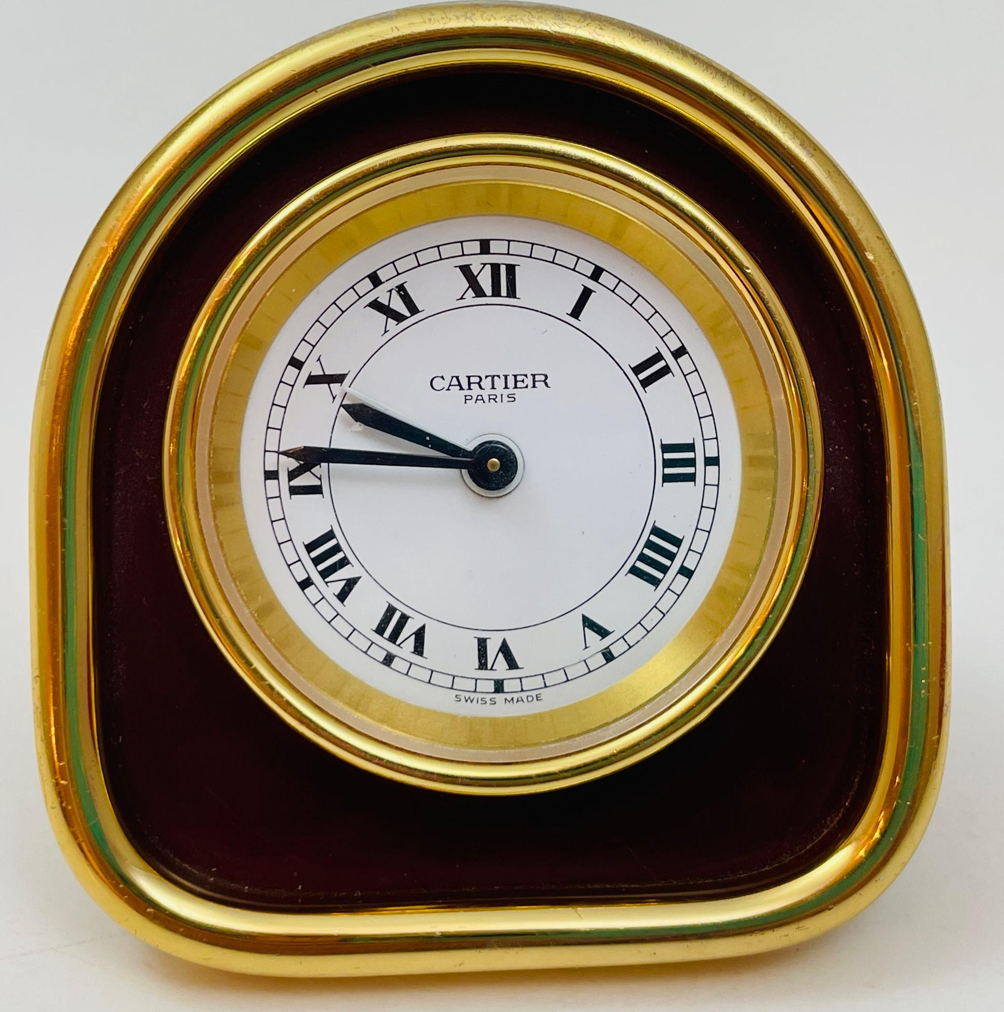 Placcato oro Cartier Paris Art Deco Orologio da tavolo da viaggio placcato oro 24 carati in vendita