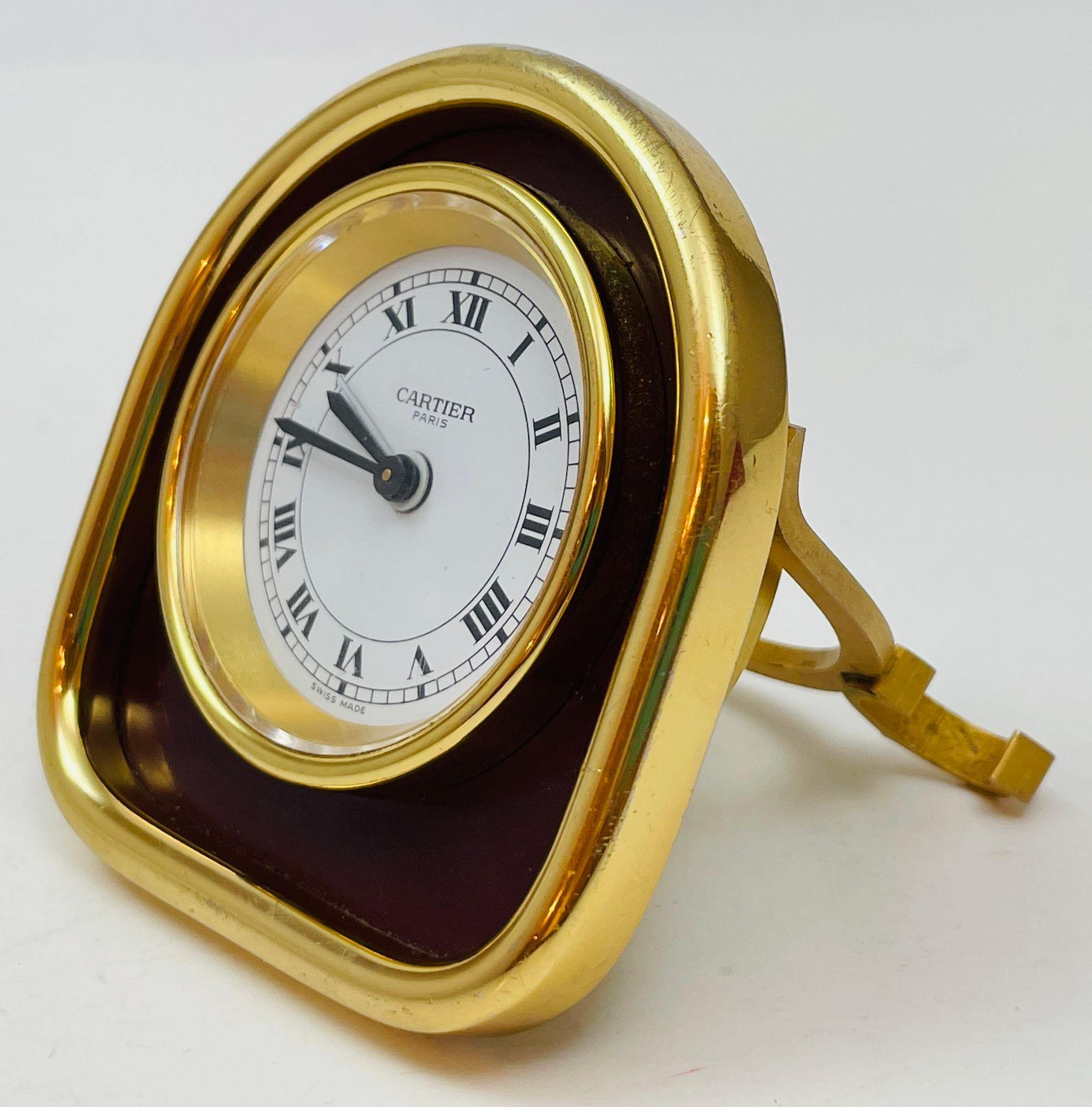Cartier Paris Art Deco Orologio da tavolo da viaggio placcato oro 24 carati in vendita 1