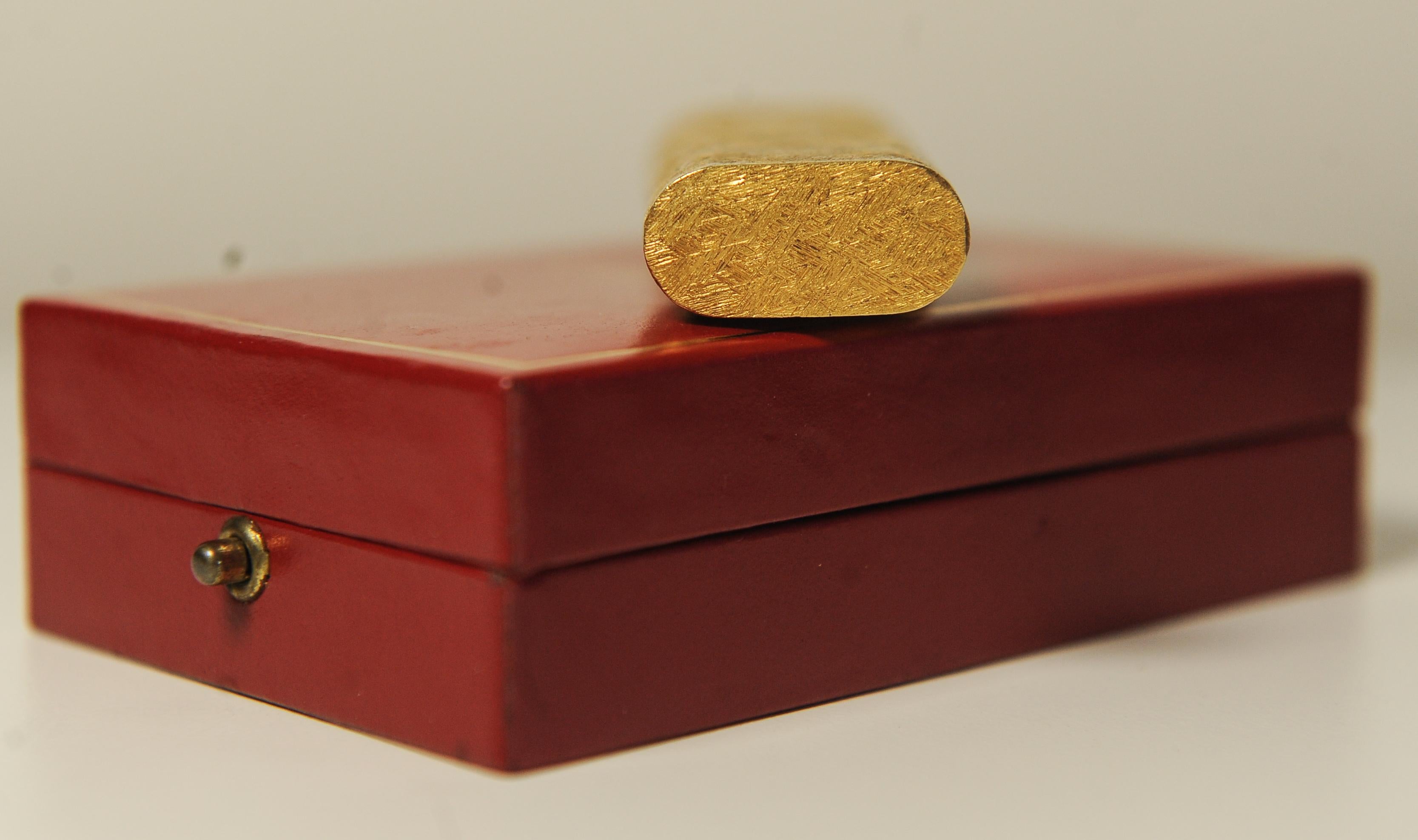 20th Century Cartier 18ct Gold Plate Rare Bark Design Cigarette Lighter In Cartier Box For Sale